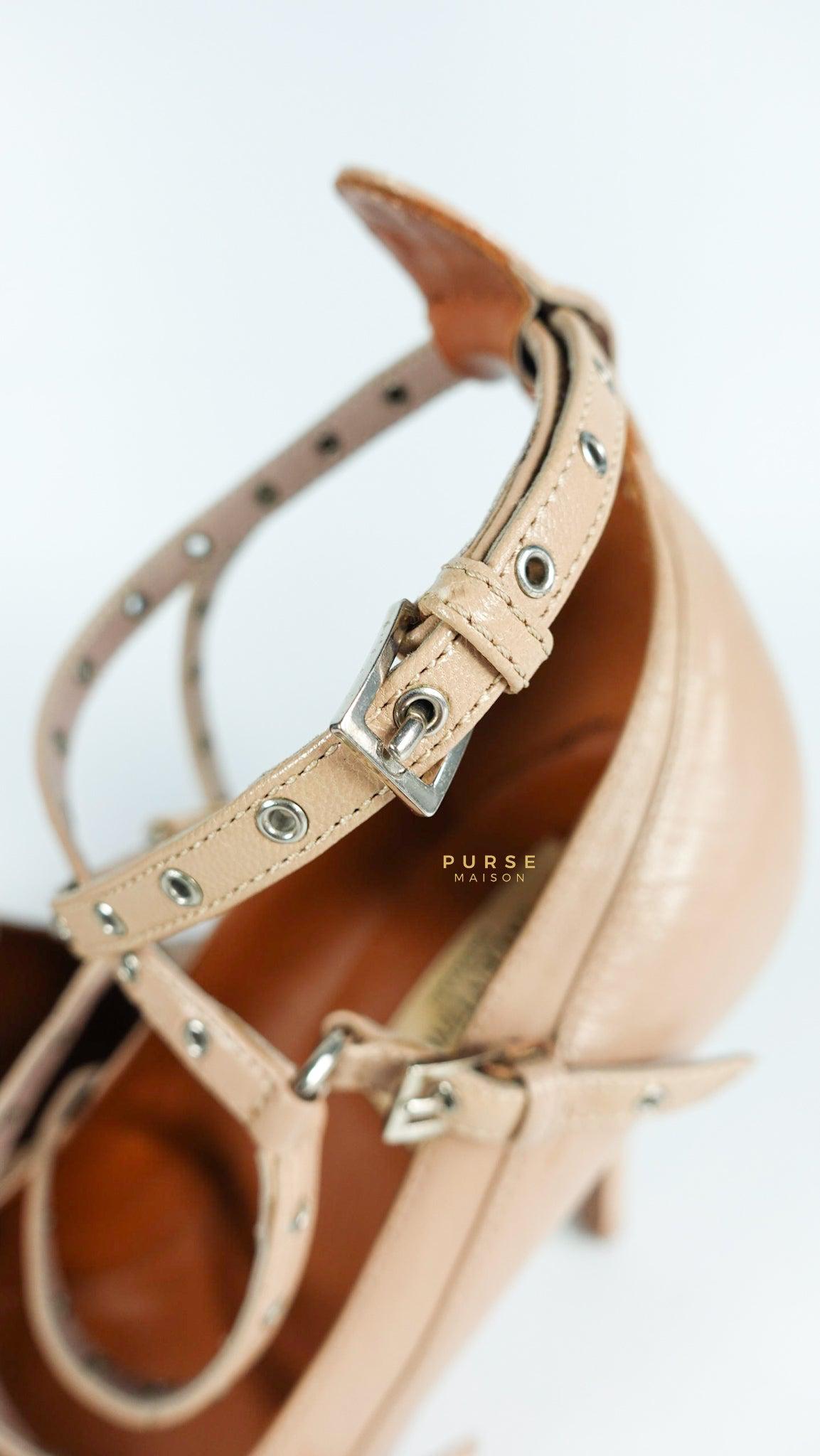 Valentino Garavani Nude Calf Love Latch Shoes (Size 37 EUR, 25cm)
