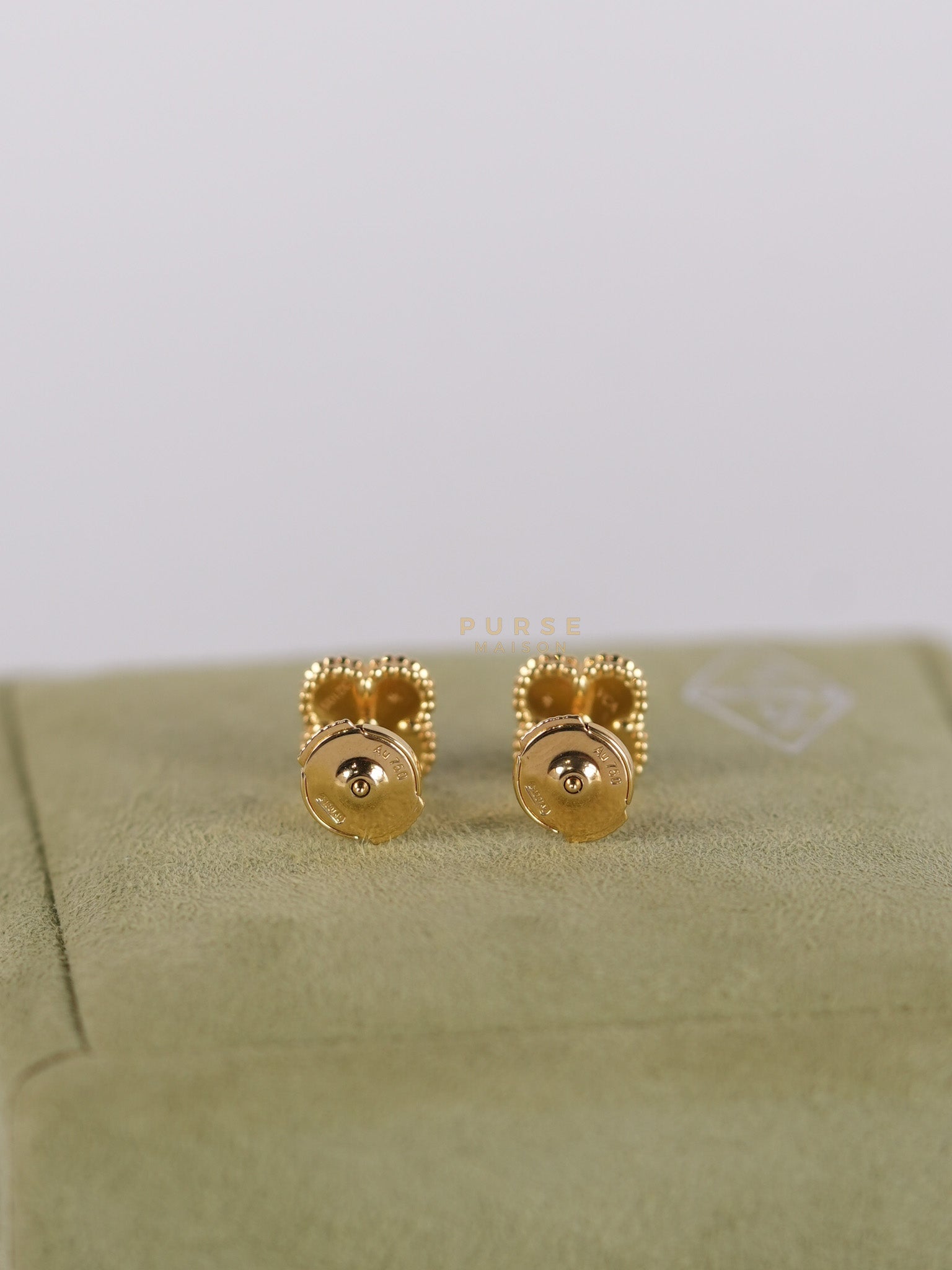 VCA Sweet Alhambra Earstuds 18K Yellow Gold, Onyx | Purse Maison Luxury Bags Shop