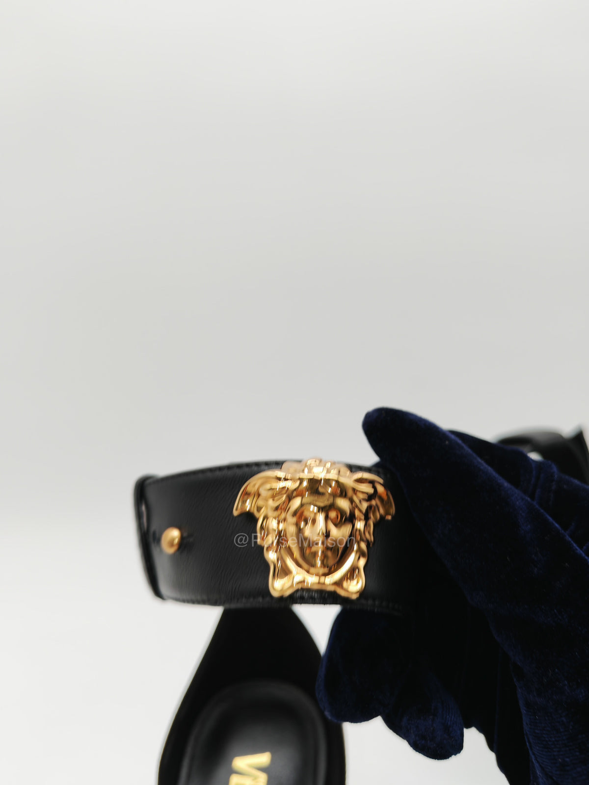 Versace Medusa Insignia Leather Sandals Black Size 35 EU (23.3 cm) | Purse Maison Luxury Bags Shop
