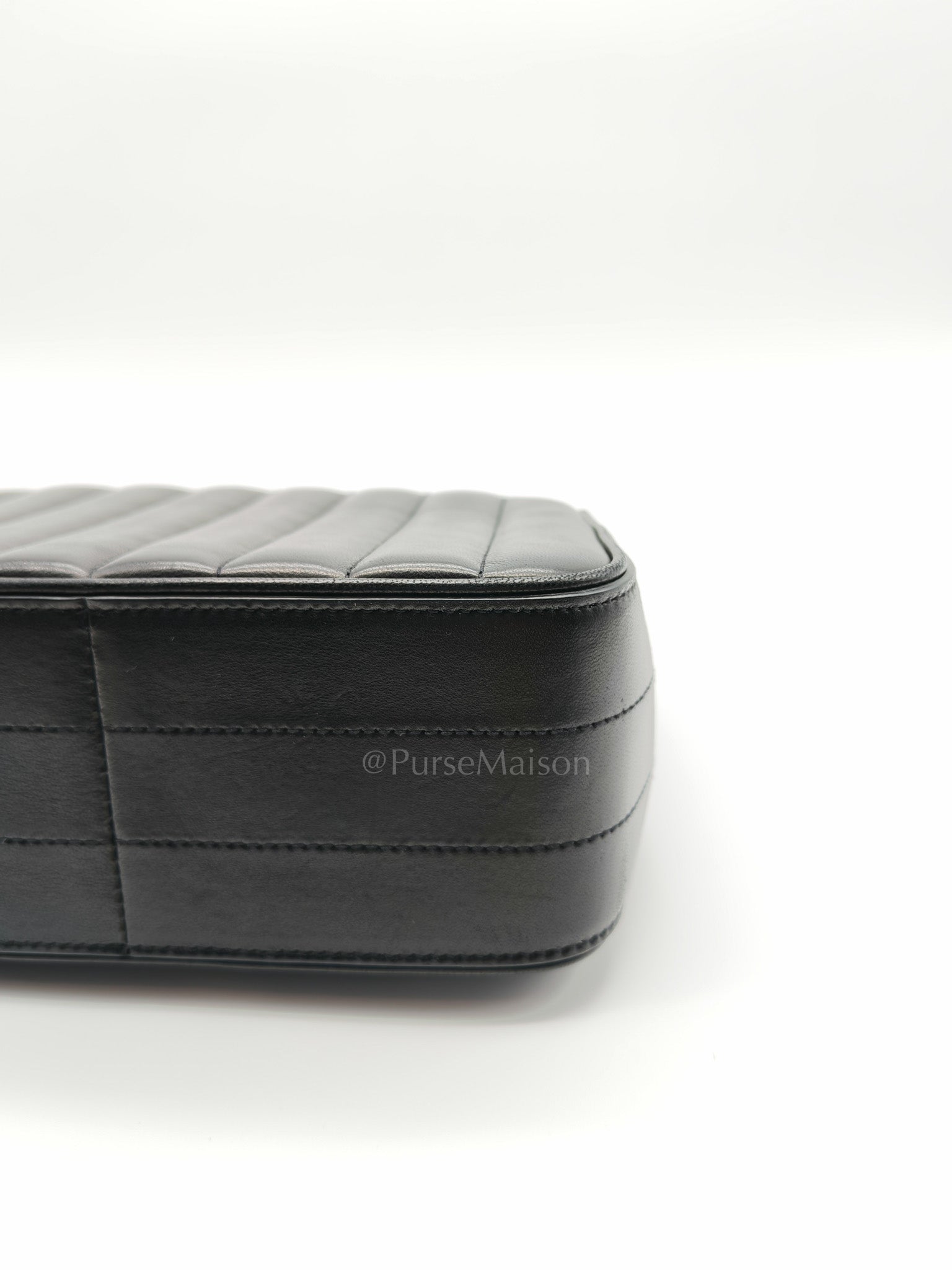 Vicky Medium in Black Smooth Lambskin Leather Gold Hardware | Purse Maison Luxury Bags Shop