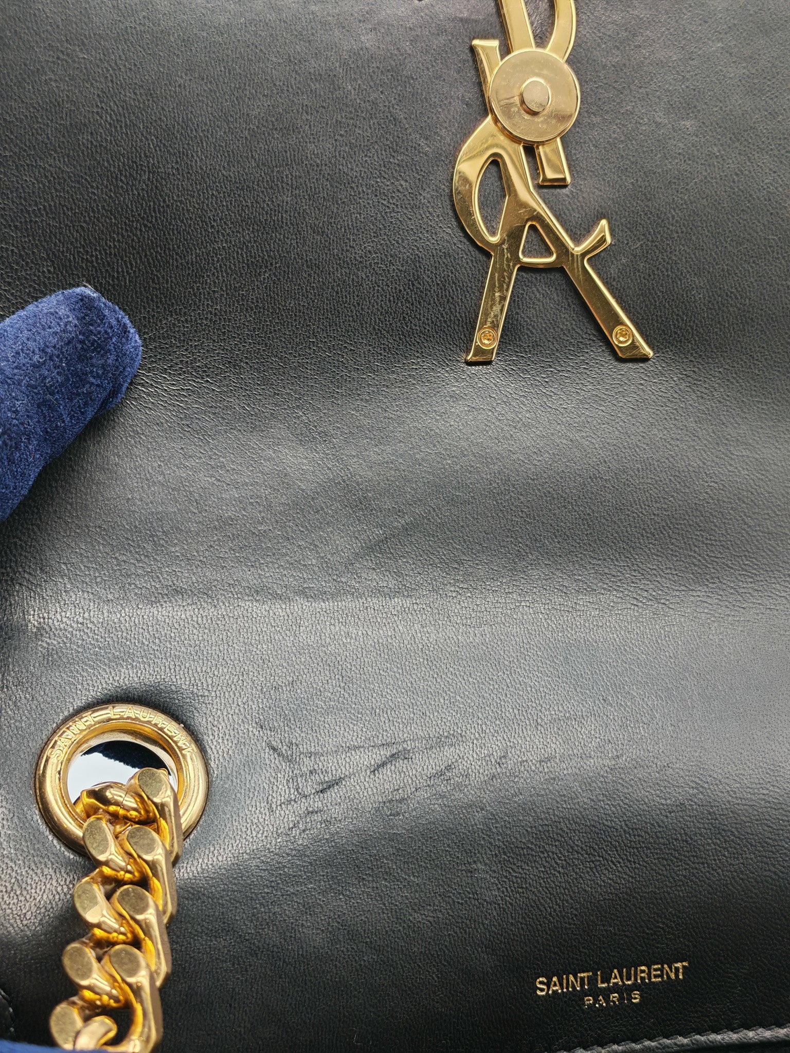 Vicky Medium in Black Smooth Lambskin Leather Gold Hardware | Purse Maison Luxury Bags Shop