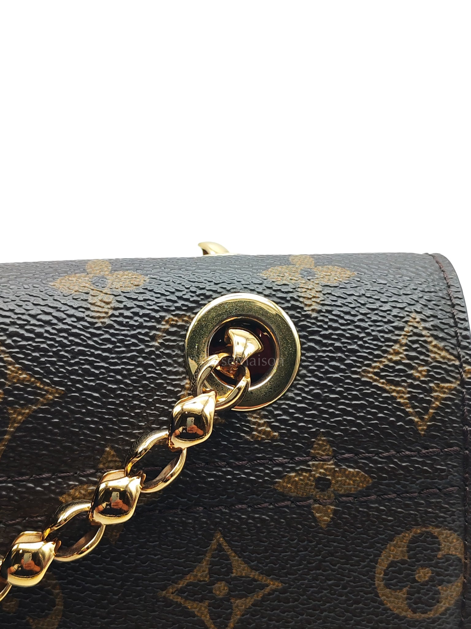 Victoire in Monogram Canvas and Red Leather (Date code: CA2137) | Purse Maison Luxury Bags Shop