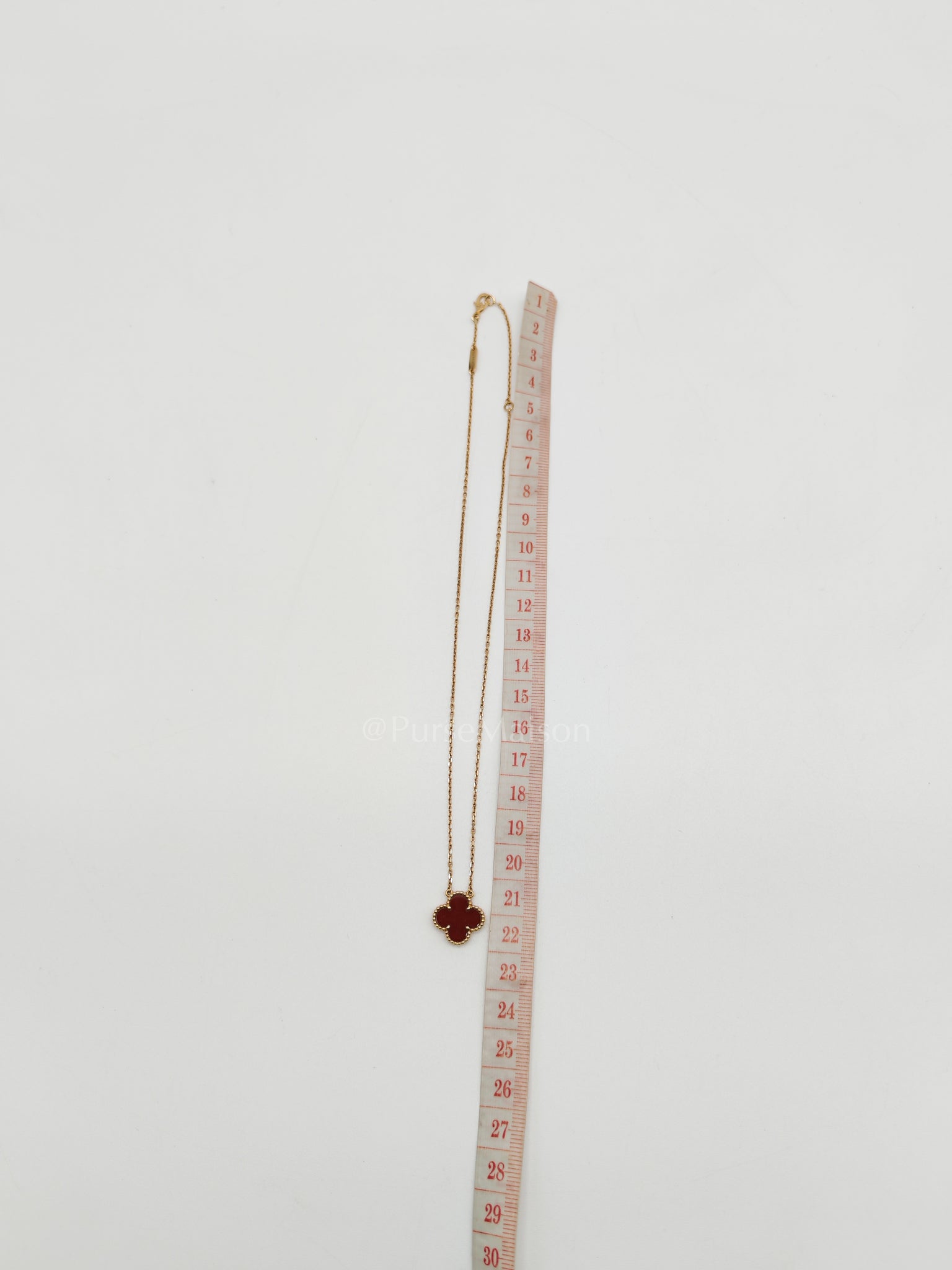 Sweet Alhambra Carnelian Mother of Pearl Pendant Yellow Gold Necklace Year 2020 | Purse Maison Luxury Bags Shop