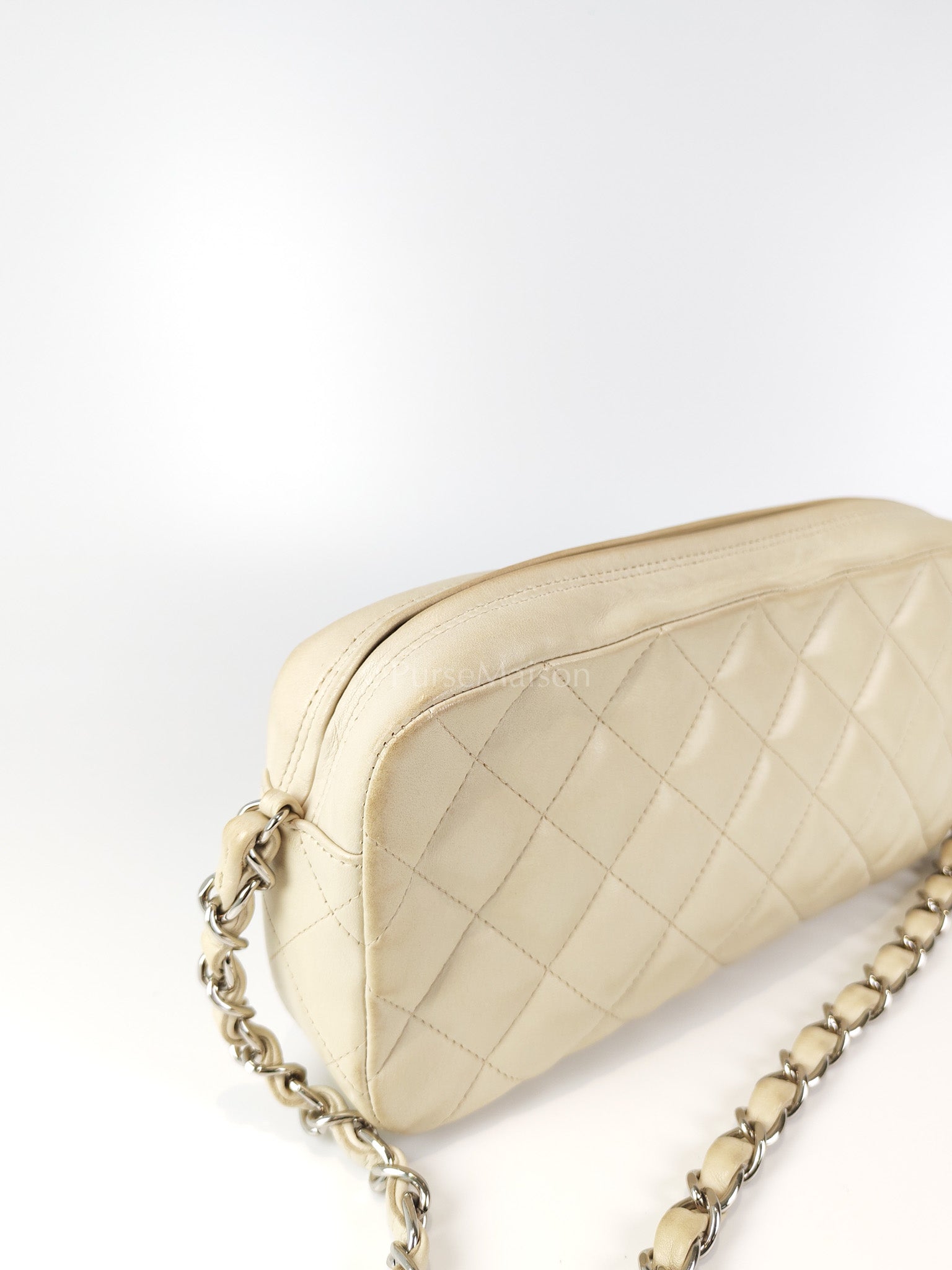 Vintage Camera Bag in Cream Lambskin Leather Silver hardware (Series 10) | Purse Maison Luxury Bags Shop