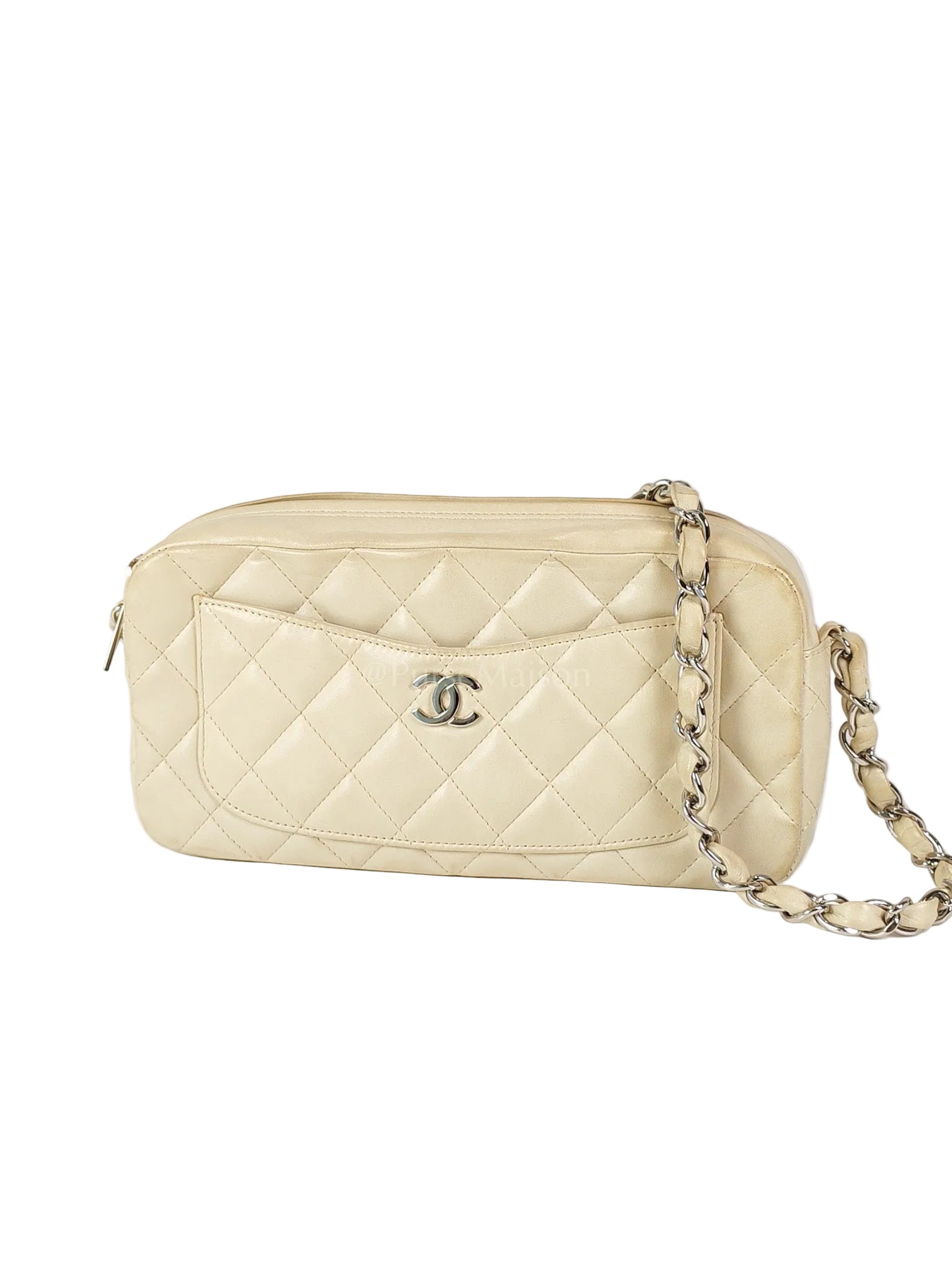 Vintage Camera Bag in Cream Lambskin Leather Silver hardware (Series 10) | Purse Maison Luxury Bags Shop