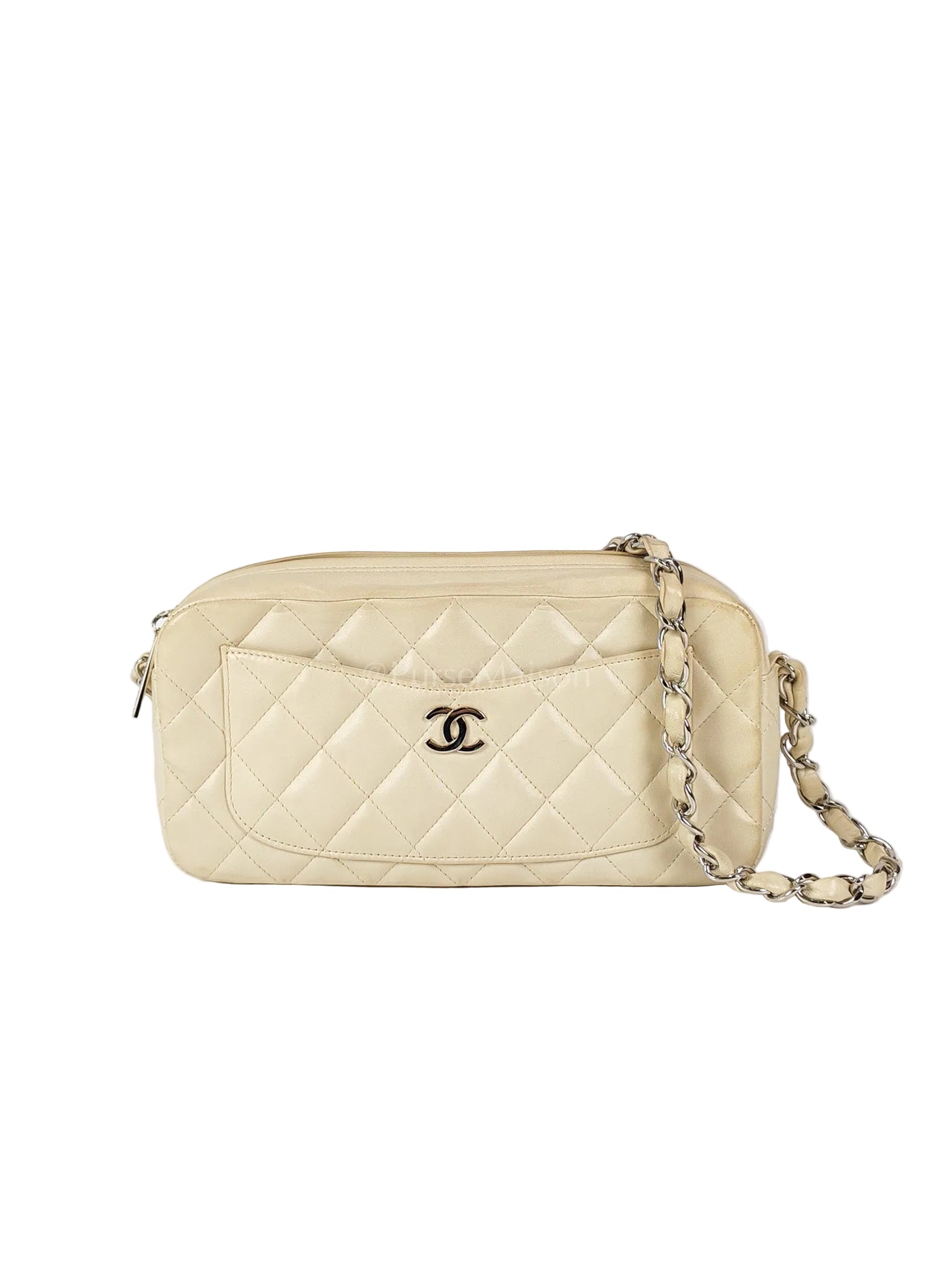 Vintage Camera Bag in Cream Lambskin Leather Silver hardware (Series 10) | Purse Maison Luxury Bags Shop