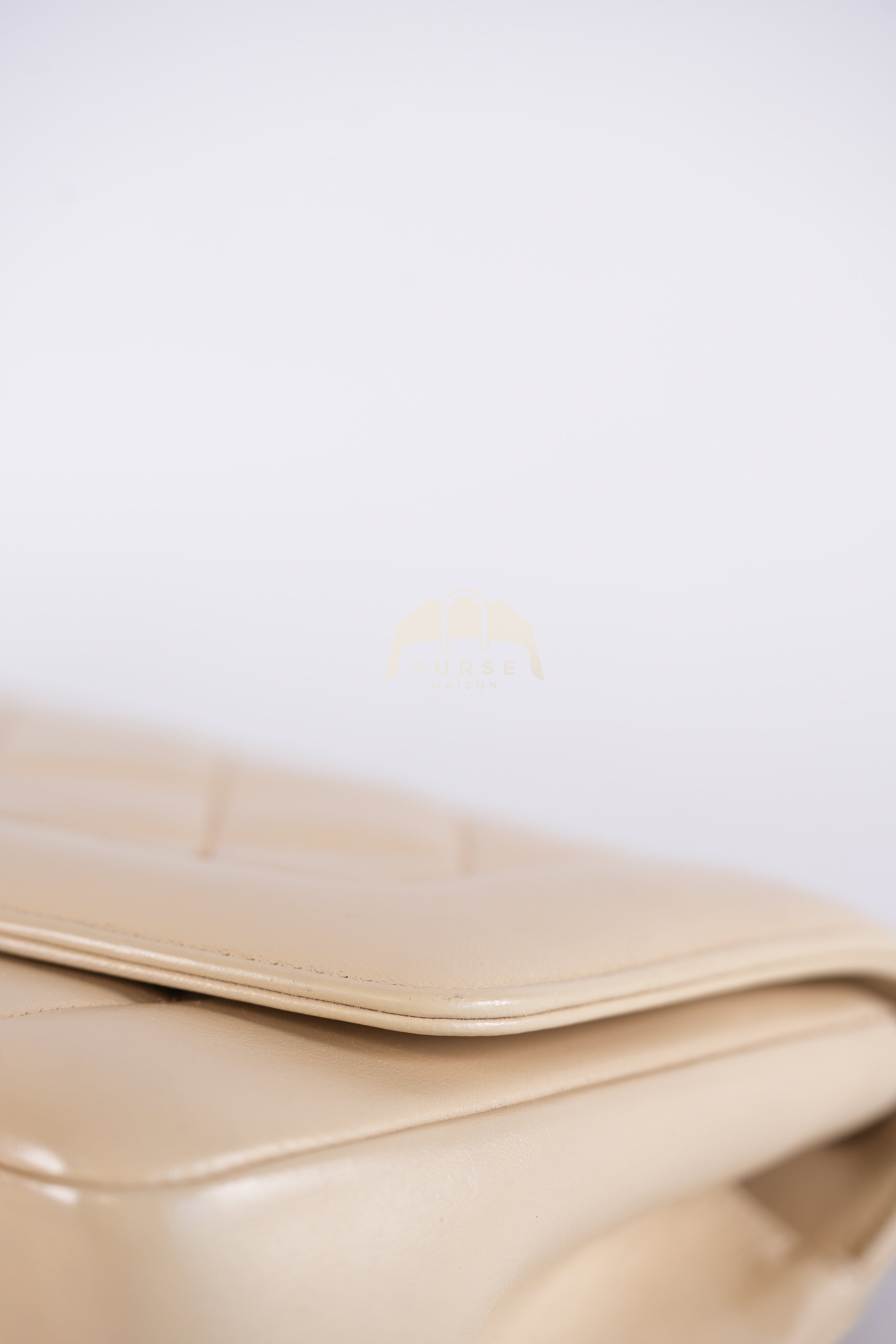 Vintage Diana Medium in Beige Calfskin Leather and Gold Hardware Series 20 | Purse Maison Luxury Bags Shop