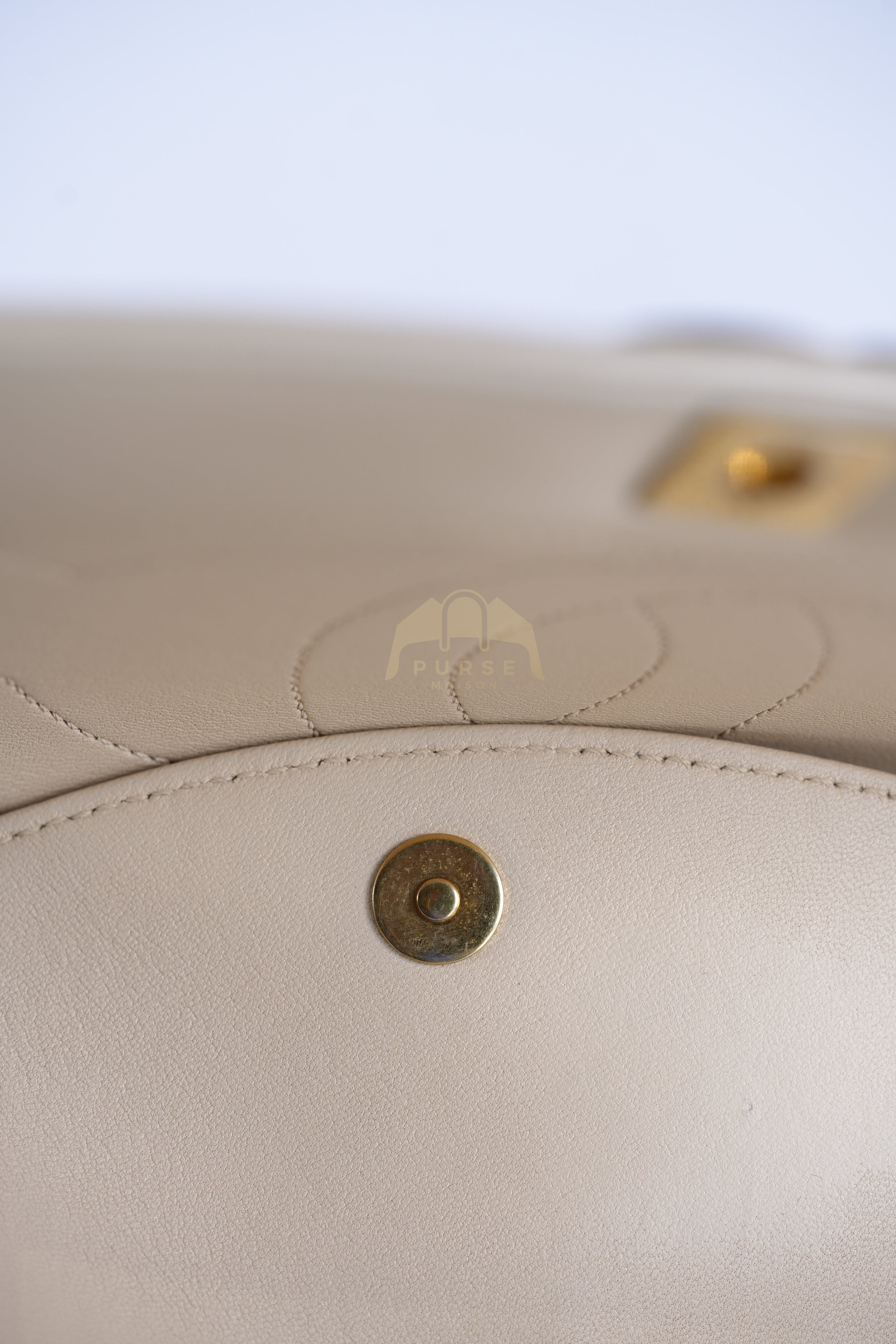 Vintage Diana Medium in Beige Calfskin Leather and Gold Hardware Series 20 | Purse Maison Luxury Bags Shop