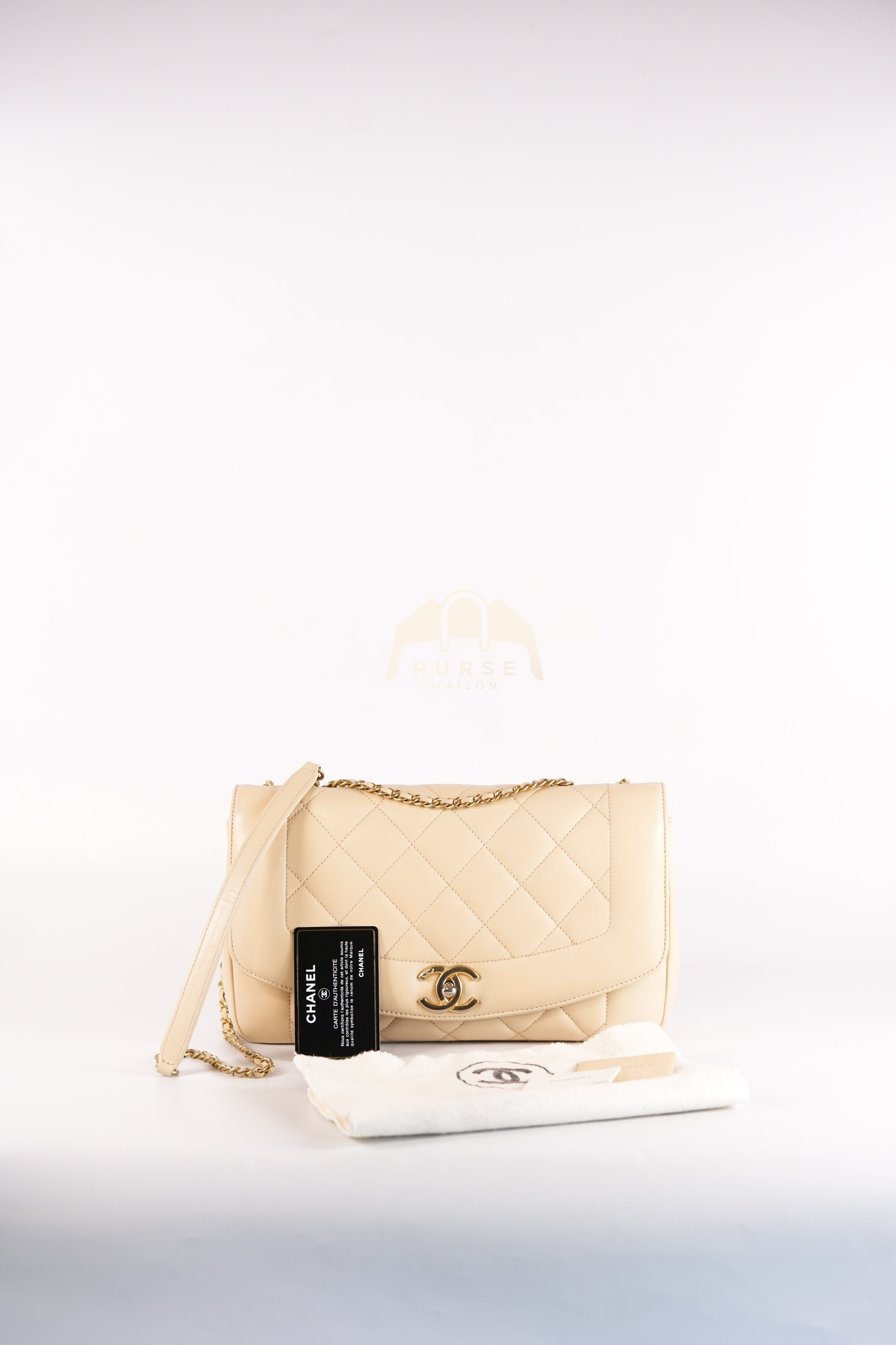 Vintage Diana Medium in Beige Calfskin Leather and Gold Hardware Series 20 | Purse Maison Luxury Bags Shop
