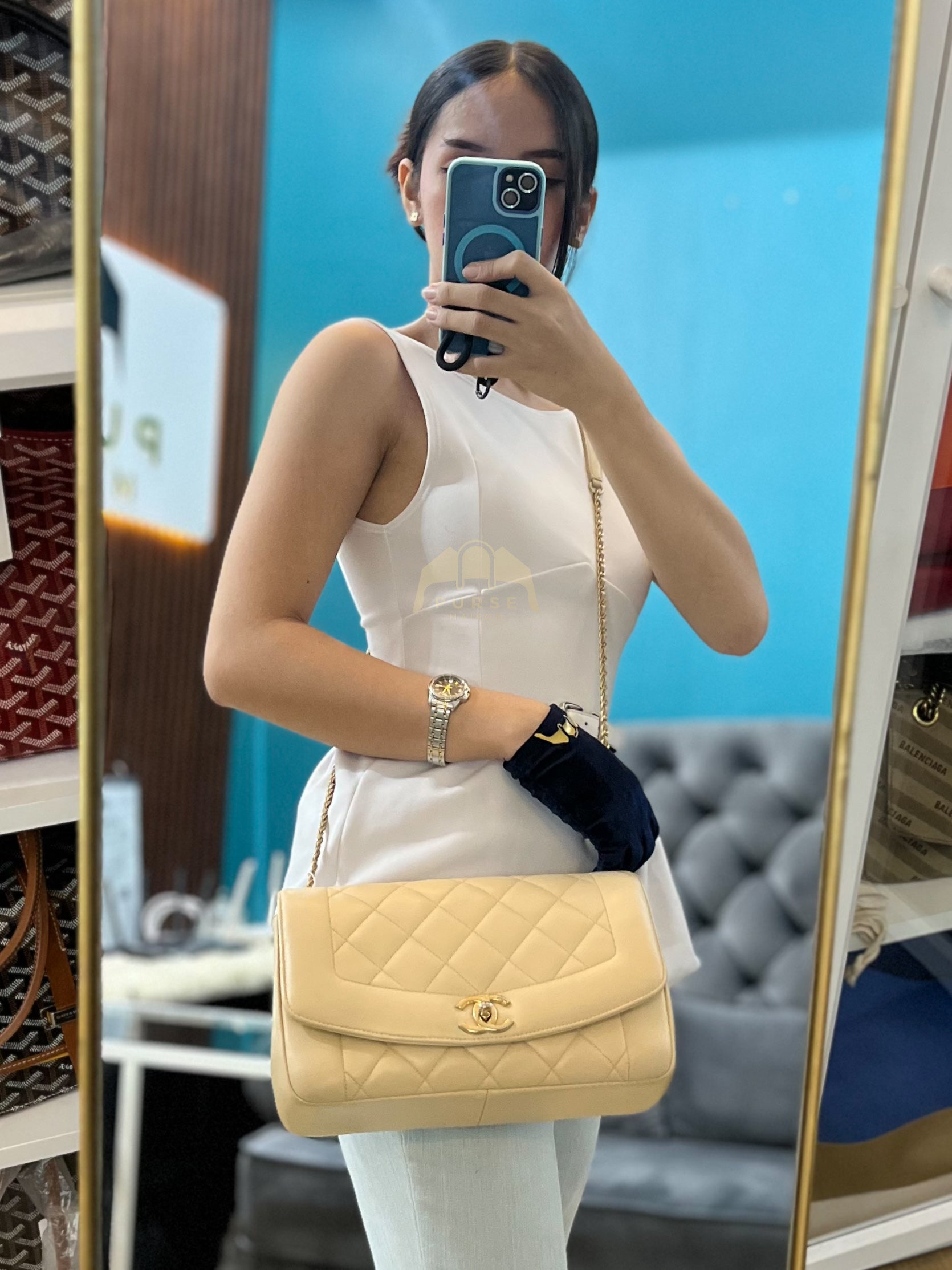Vintage Diana Medium in Beige Calfskin Leather and Gold Hardware Series 20 | Purse Maison Luxury Bags Shop