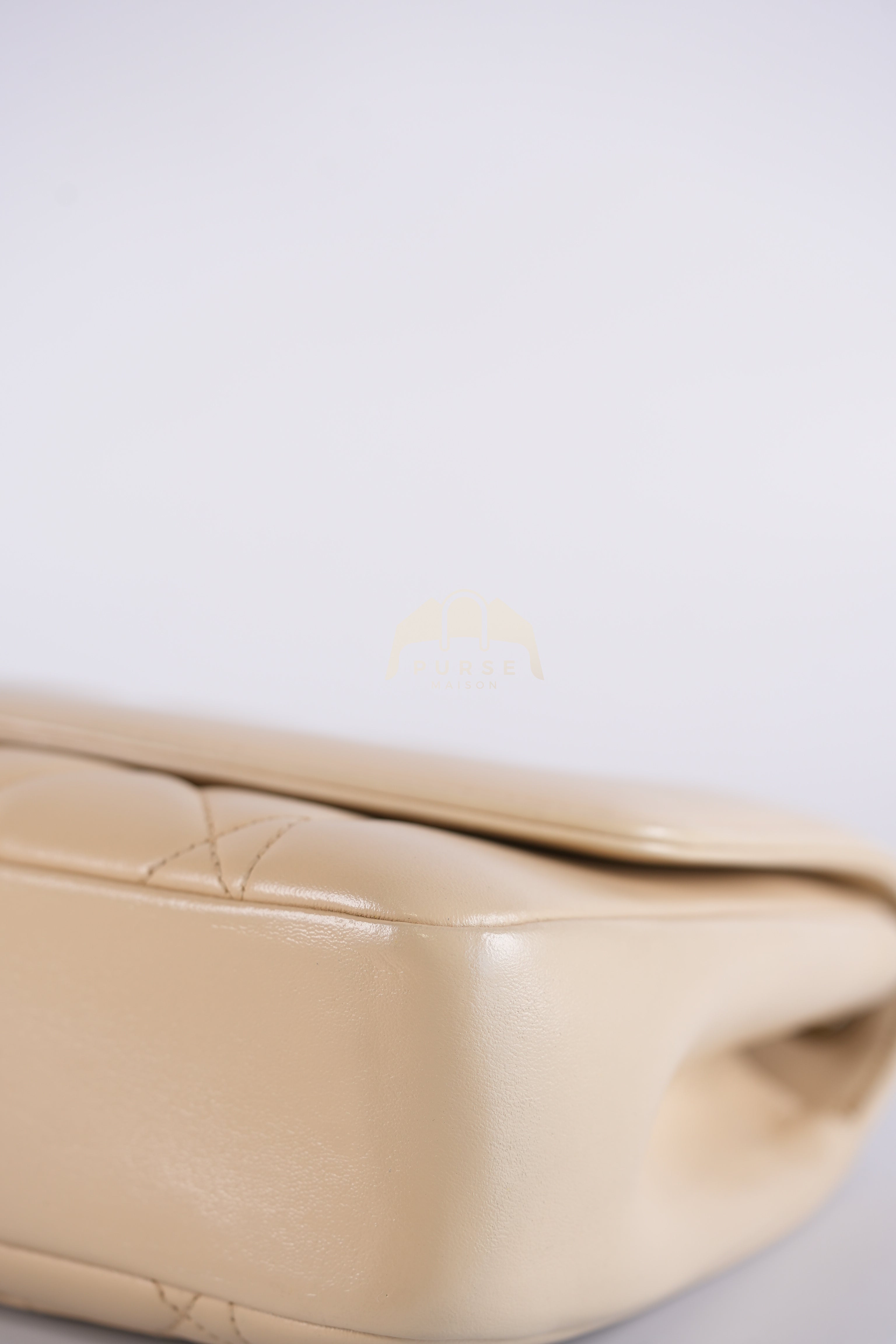 Vintage Diana Medium in Beige Calfskin Leather and Gold Hardware Series 20 | Purse Maison Luxury Bags Shop