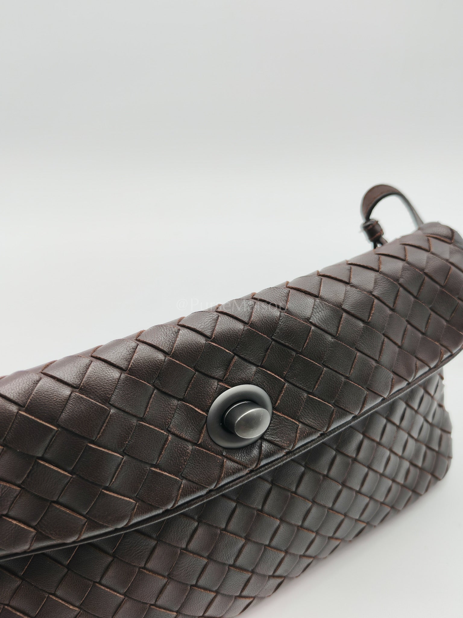 Vintage Intrecciatio Fondant/Dark Brown Nappa Leather Sling Bag | Purse Maison Luxury Bags Shop