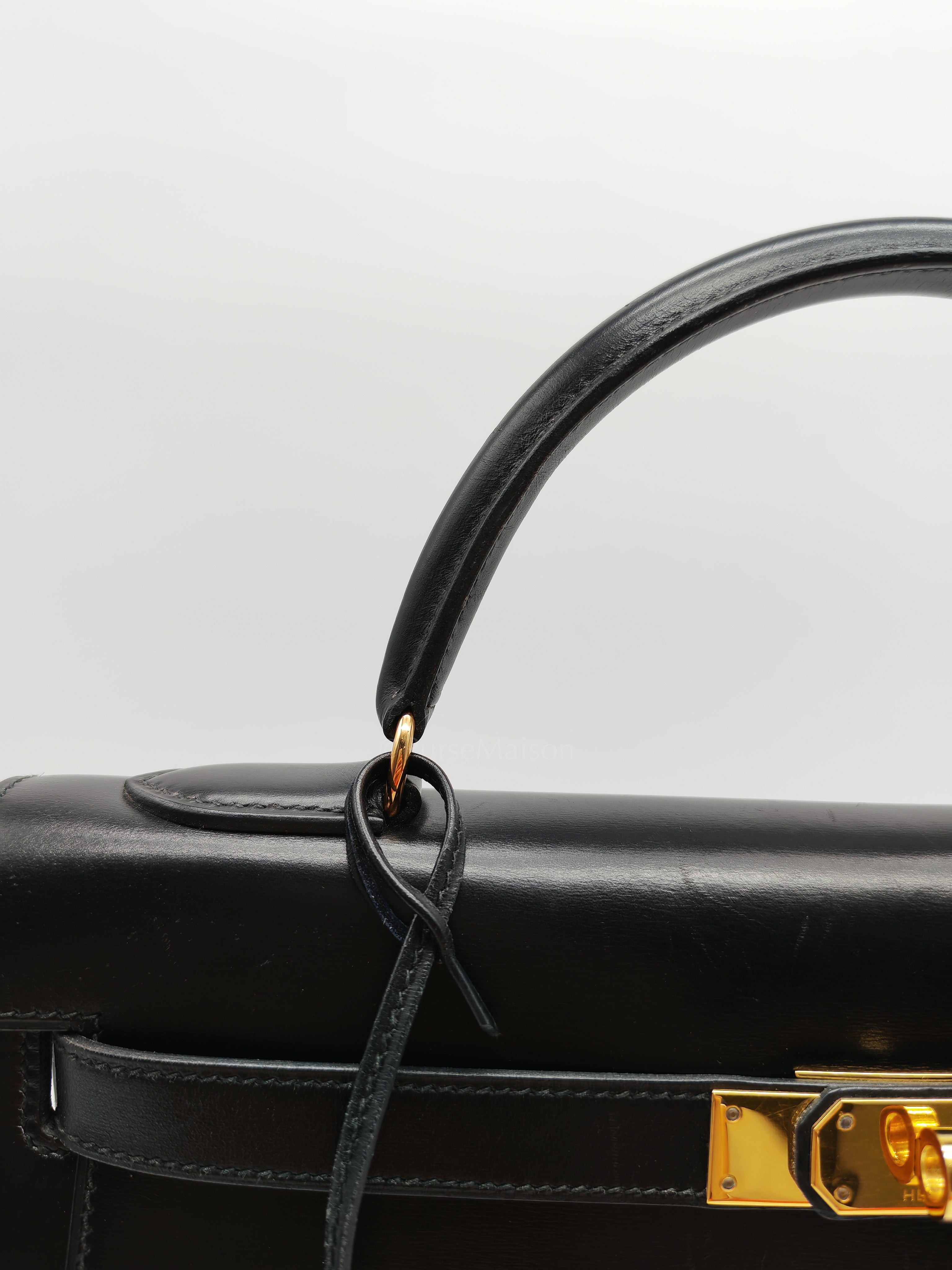 Vintage Kelly 32 Sellier Box Calfskin Leather in Gold Hardware Stamp S Circle(1989) | Purse Maison Luxury Bags Shop