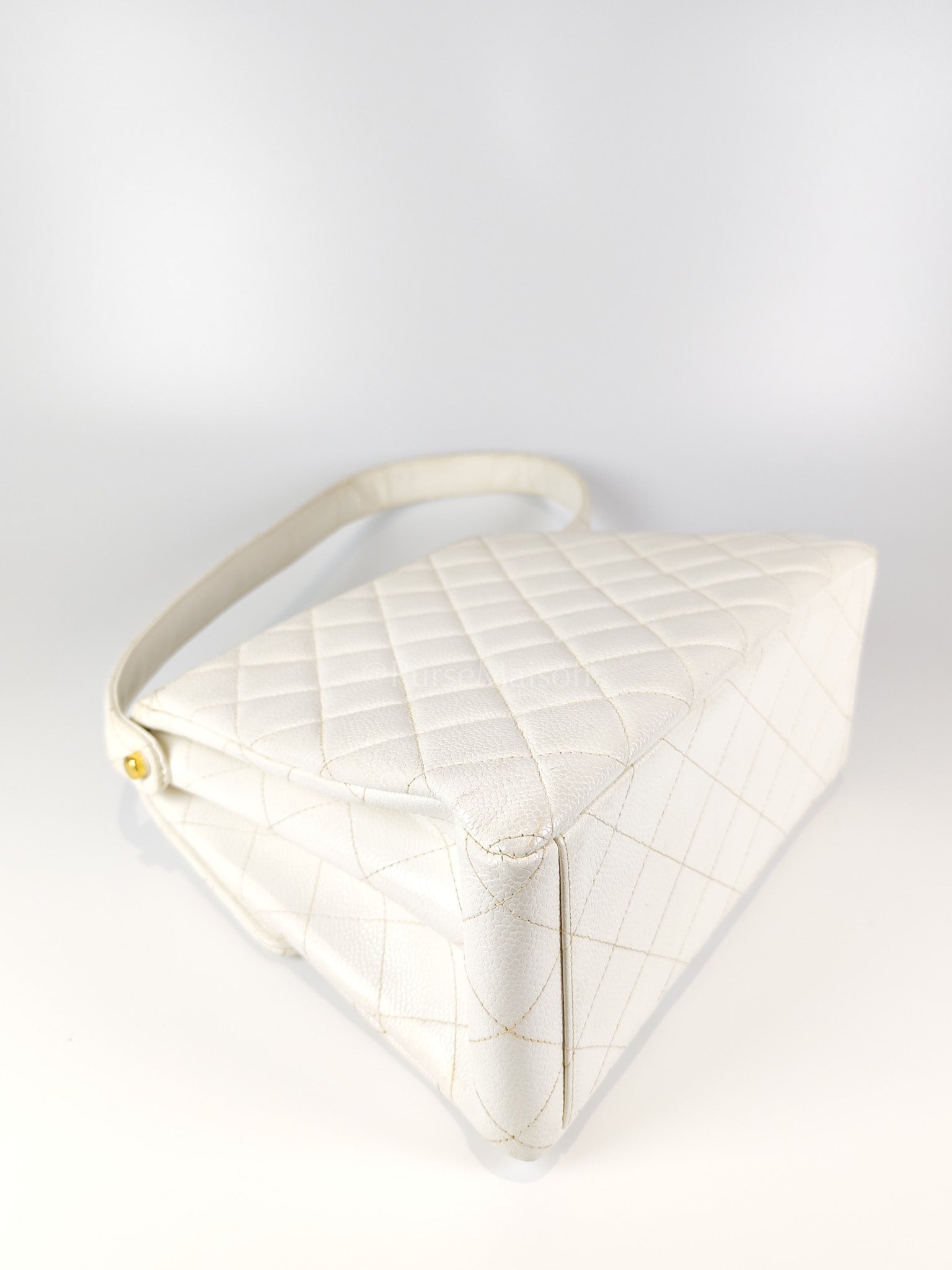 Vintage Kelly Flap in White Caviar Leather and Gold Hardware Shoulder Bag Series 4 | Purse Maison Luxury Bags Shop
