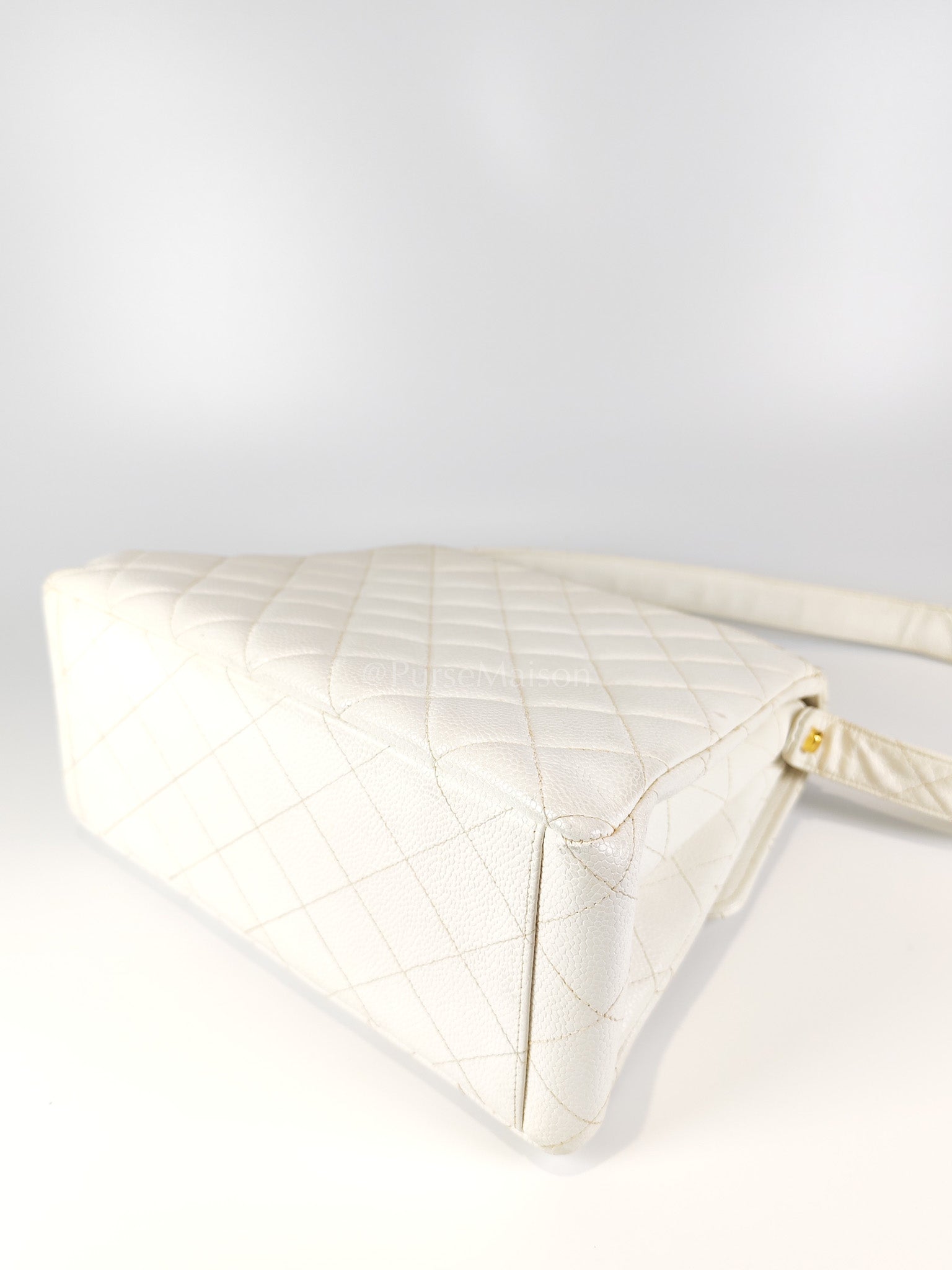 Vintage Kelly Flap in White Caviar Leather and Gold Hardware Shoulder Bag Series 4 | Purse Maison Luxury Bags Shop
