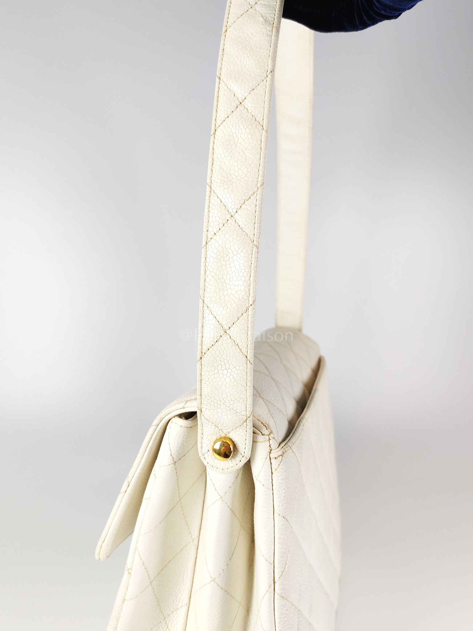 Vintage Kelly Flap in White Caviar Leather and Gold Hardware Shoulder Bag Series 4 | Purse Maison Luxury Bags Shop