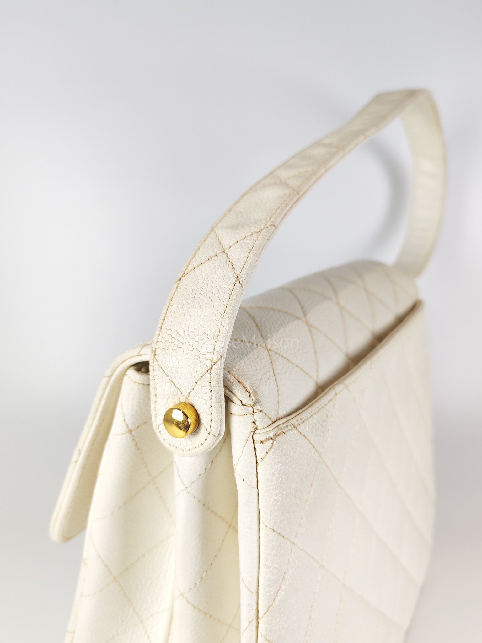 Vintage Kelly Flap in White Caviar Leather and Gold Hardware Shoulder Bag Series 4 | Purse Maison Luxury Bags Shop