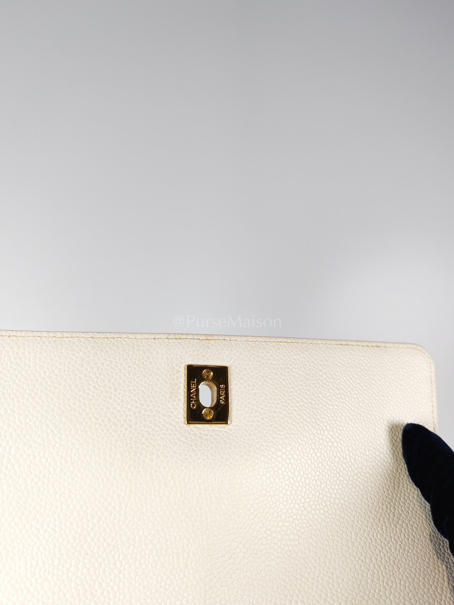 Vintage Kelly Flap in White Caviar Leather and Gold Hardware Shoulder Bag Series 4 | Purse Maison Luxury Bags Shop