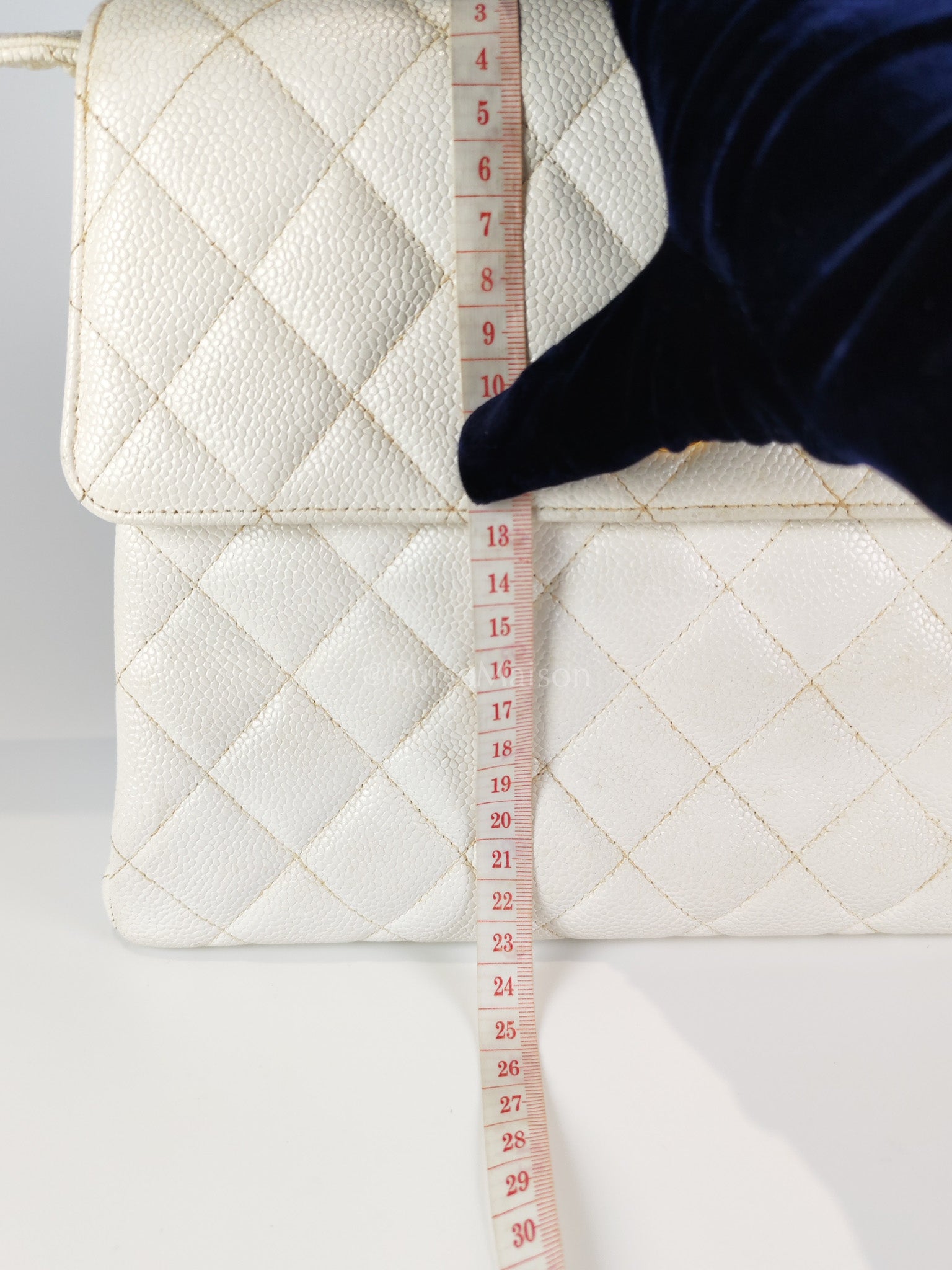 Vintage Kelly Flap in White Caviar Leather and Gold Hardware Shoulder Bag Series 4 | Purse Maison Luxury Bags Shop