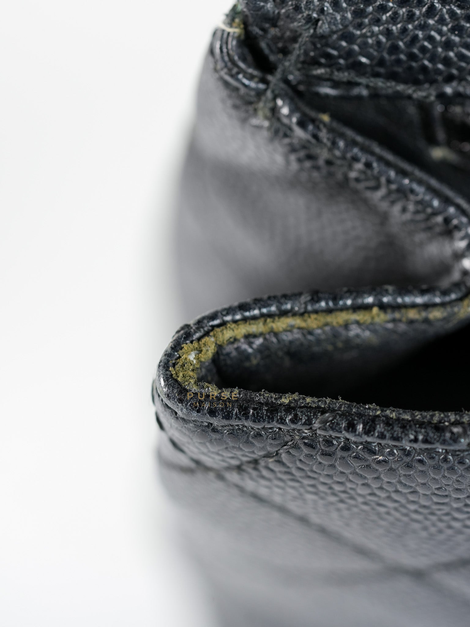 Vintage Classic Top Handle Bag Maxi in Black Quilted Caviar Leather Series 8 | Purse Maison Luxury Bags Shop