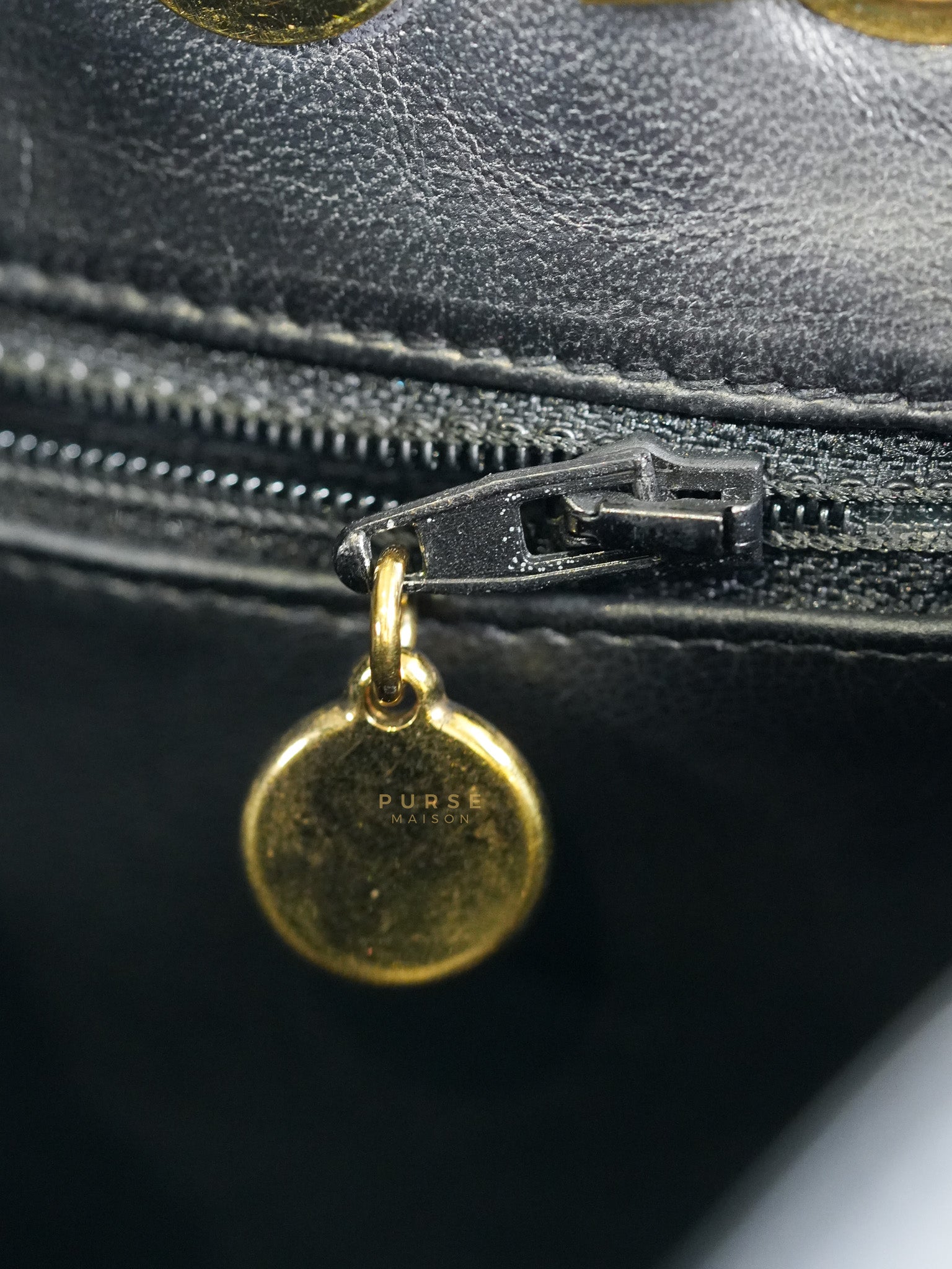 Vintage Tote Bag Medium in Black Quilted Lambskin Leather Series 25 | Purse Maison Luxury Bags Shop