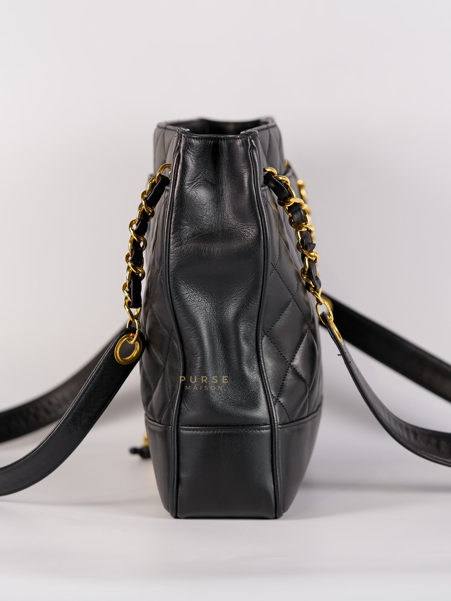 Vintage Tote Bag Medium in Black Quilted Lambskin Leather Series 25 | Purse Maison Luxury Bags Shop