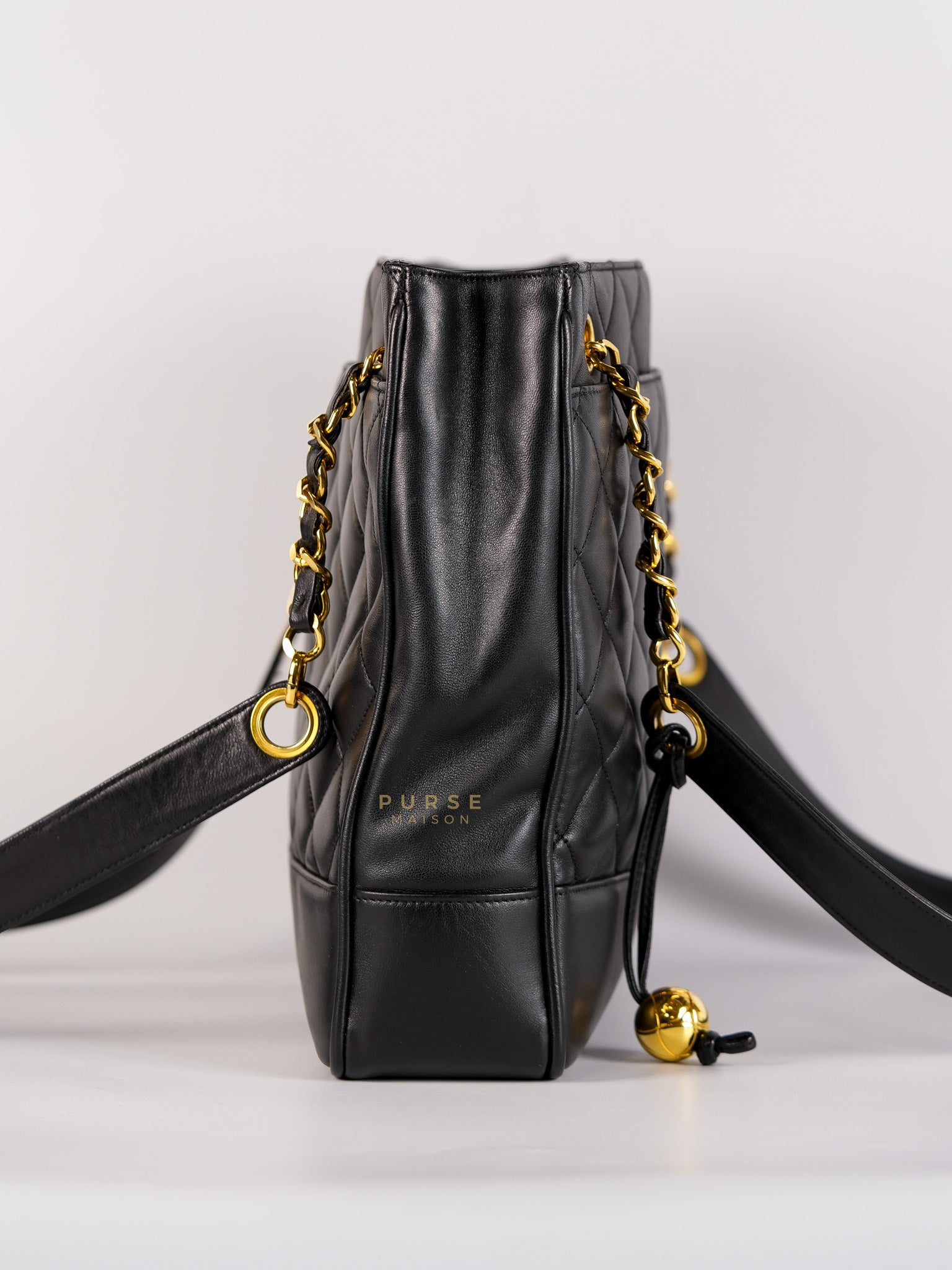 Vintage Tote Bag Medium in Black Quilted Lambskin Leather Series 25 | Purse Maison Luxury Bags Shop