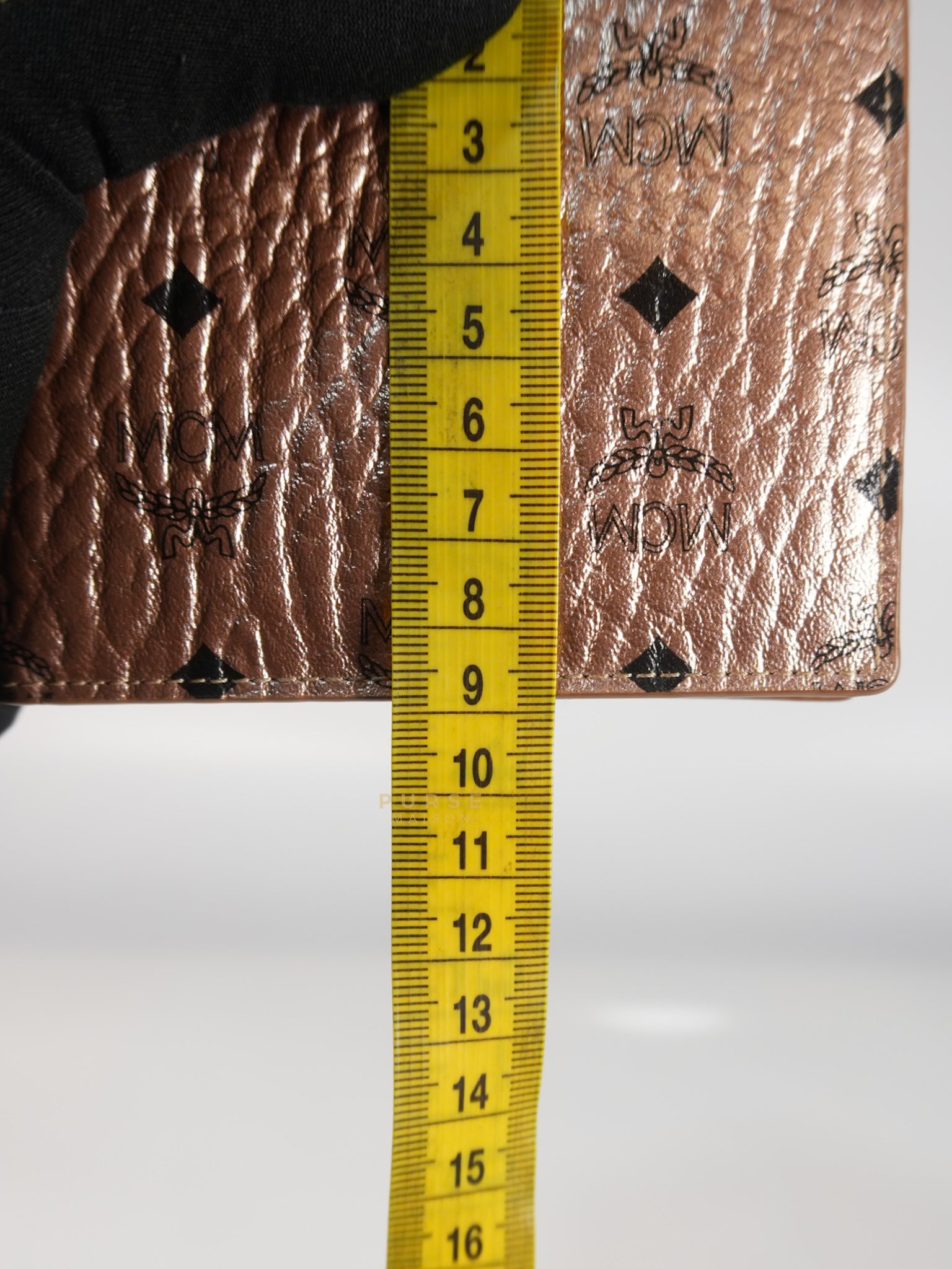 Visetos Bifold Wallet in Champagne Gold | Purse Maison Luxury Bags Shop