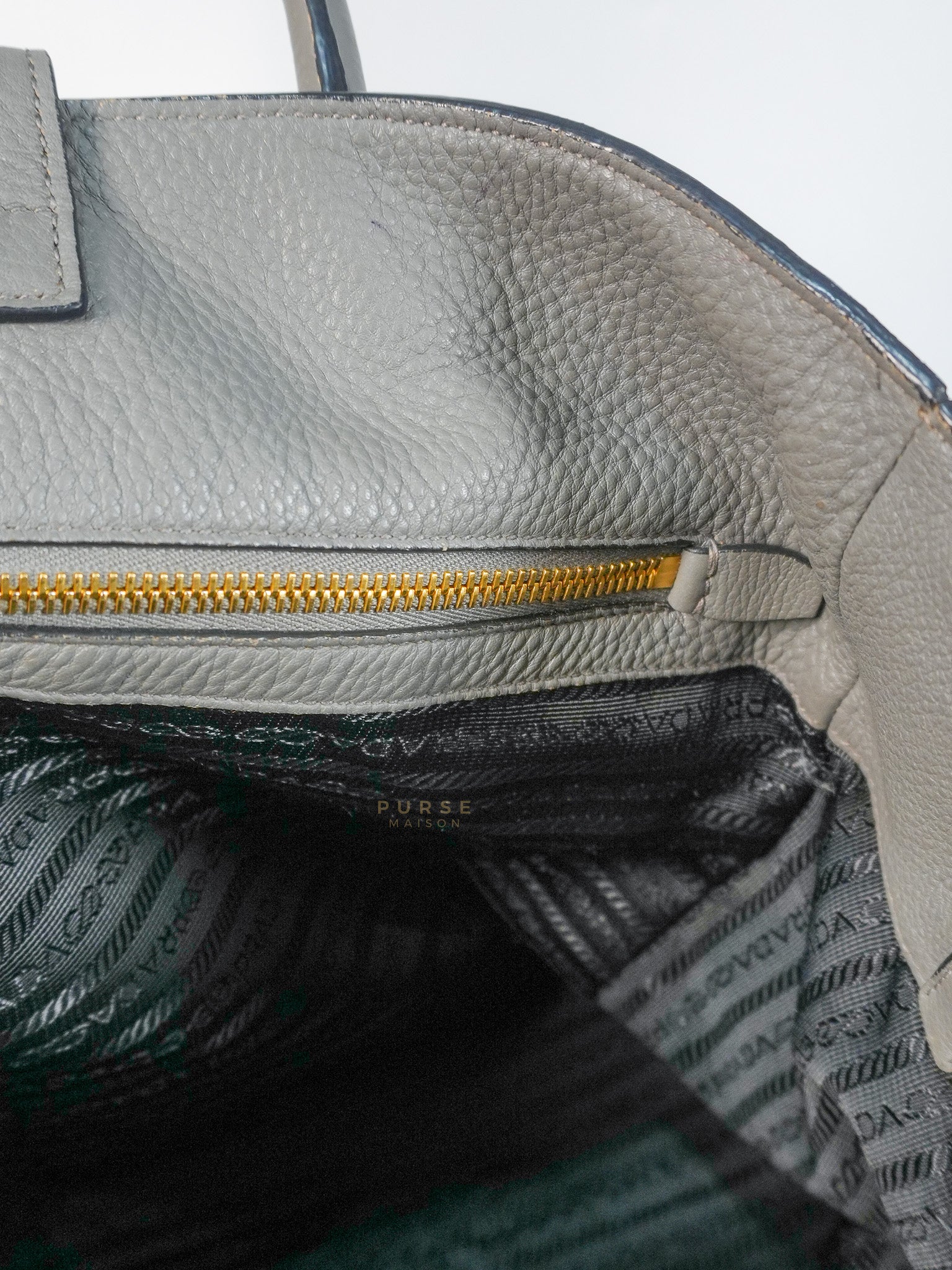 Vitello Daino Large Tote Bag in Clay Gray | Purse Maison Luxury Bags Shop