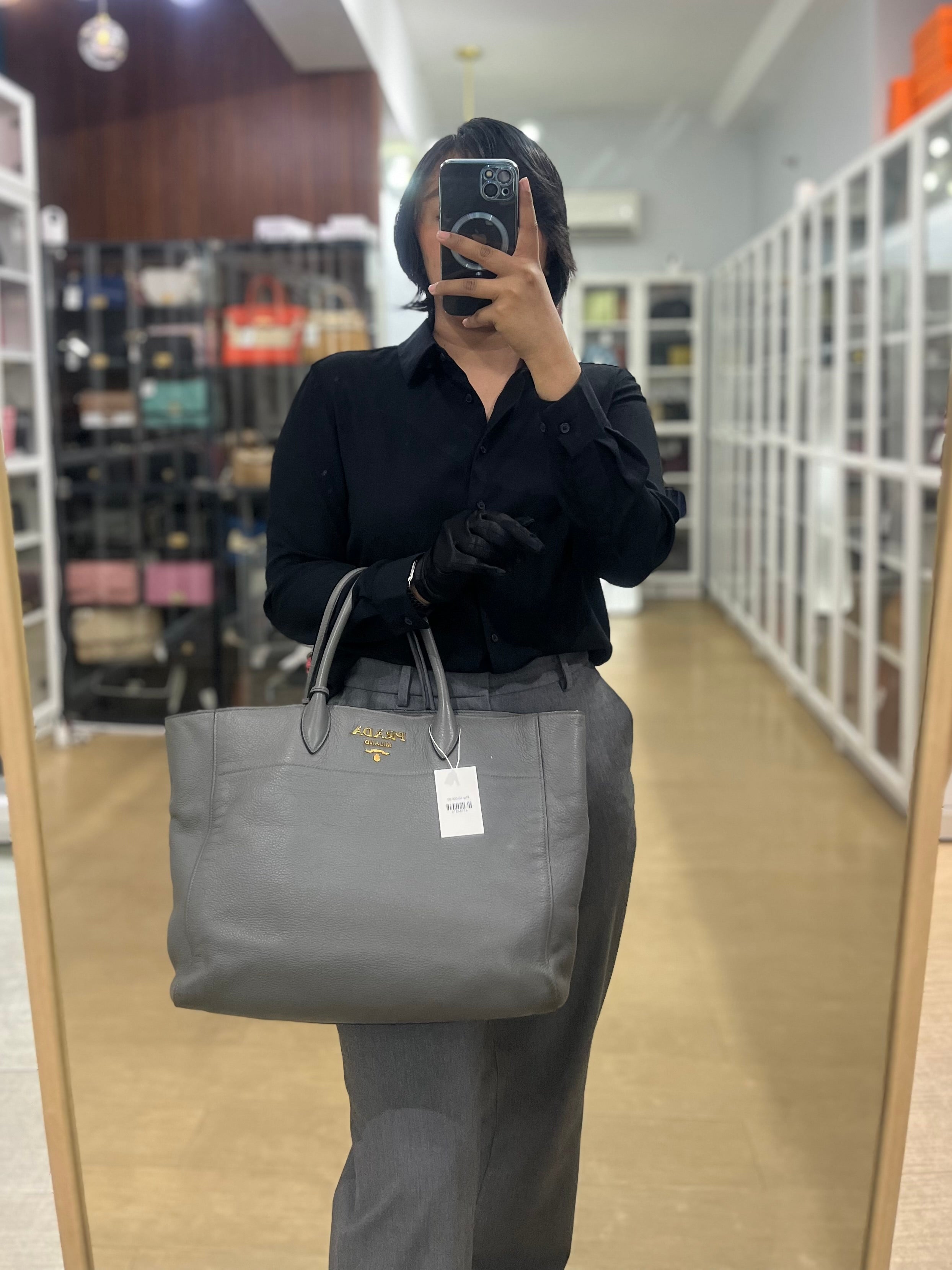 Vitello Daino Large Tote Bag in Clay Gray | Purse Maison Luxury Bags Shop
