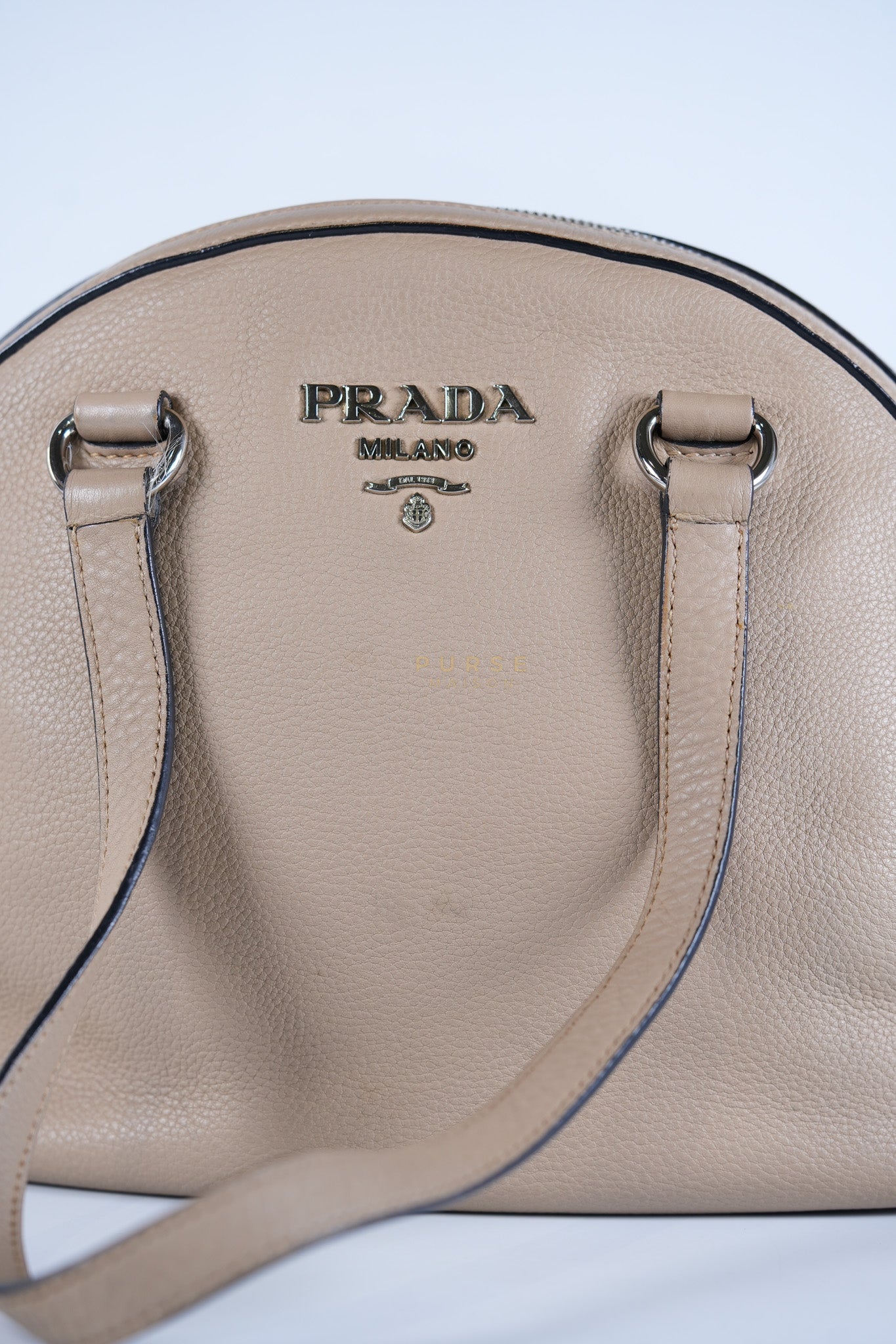 Vitello Daino Shoulder Bag in Dark Beige Leather | Purse Maison Luxury Bags Shop