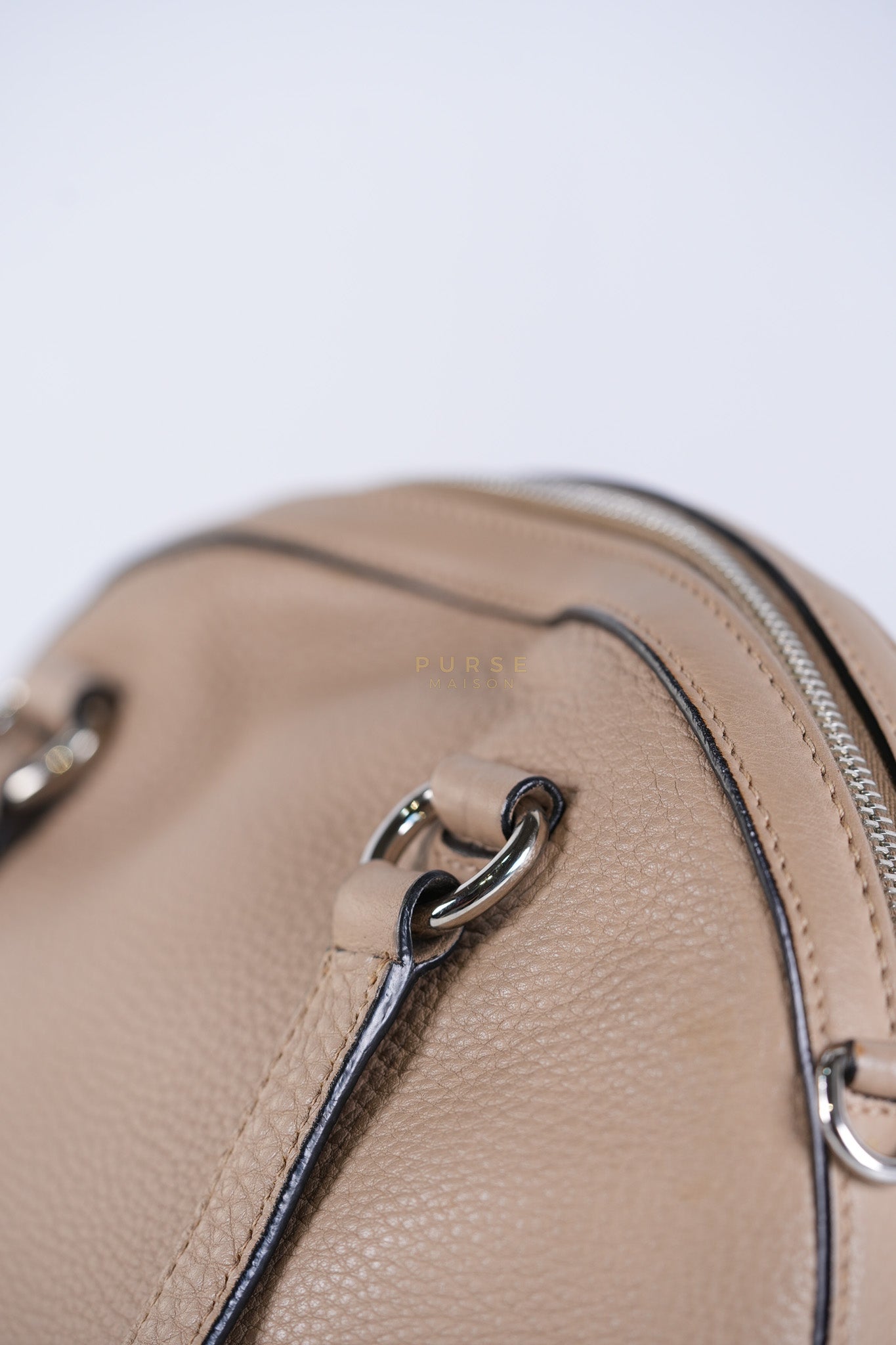 Vitello Daino Shoulder Bag in Dark Beige Leather | Purse Maison Luxury Bags Shop