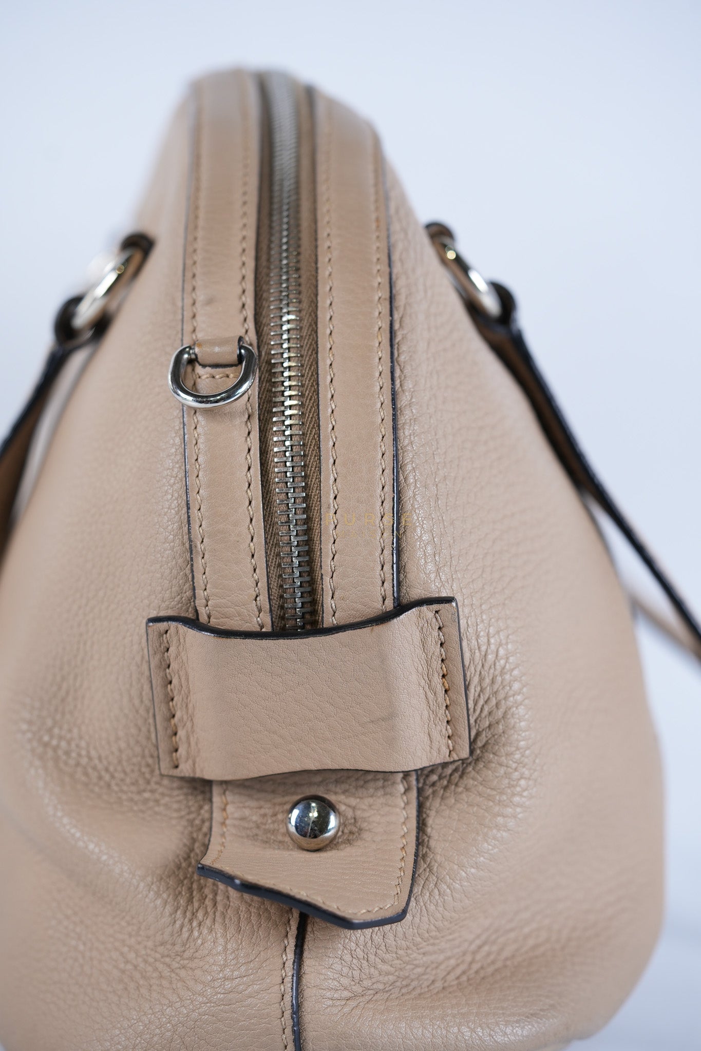 Vitello Daino Shoulder Bag in Dark Beige Leather | Purse Maison Luxury Bags Shop