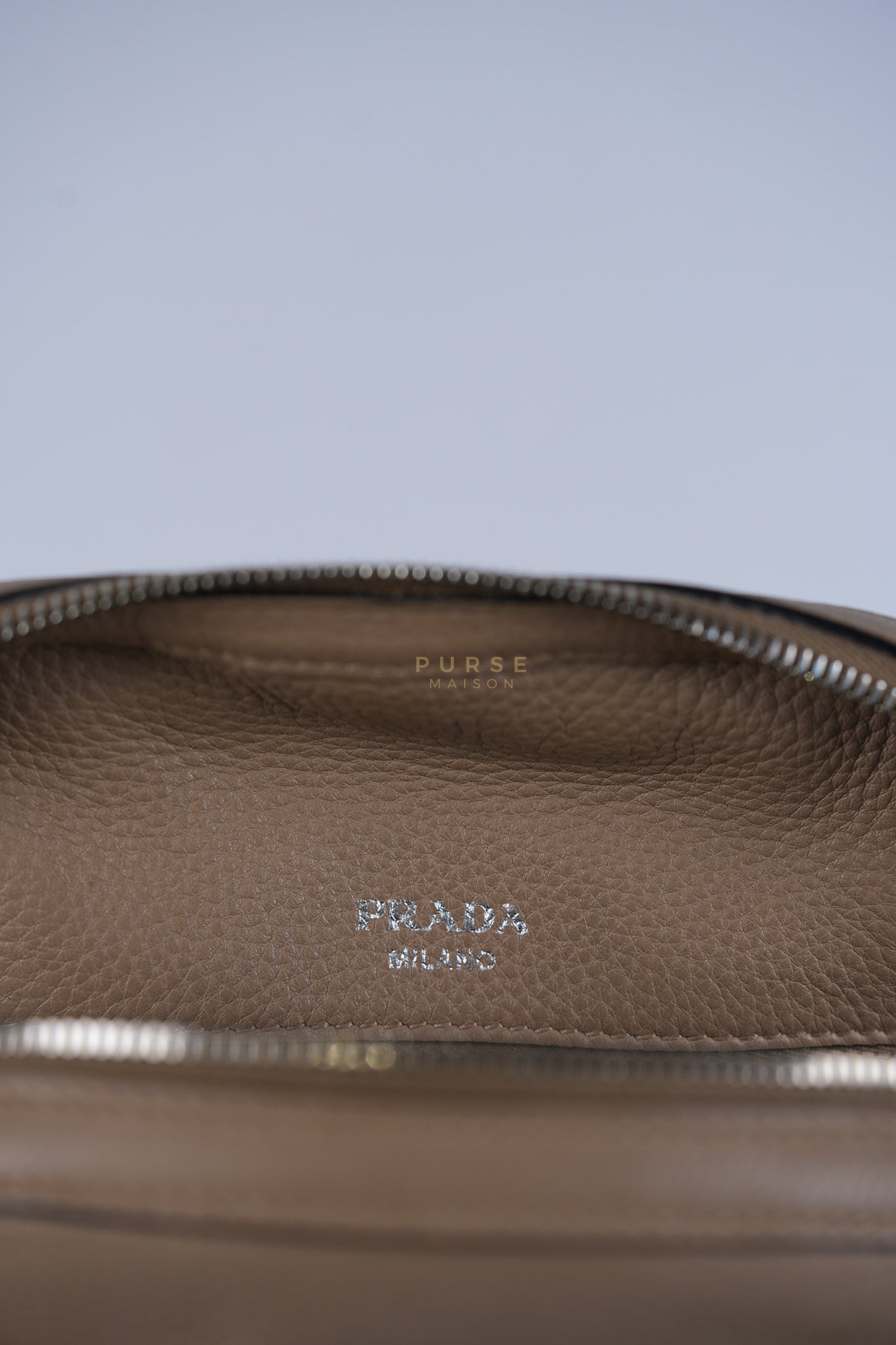 Vitello Daino Shoulder Bag in Dark Beige Leather | Purse Maison Luxury Bags Shop