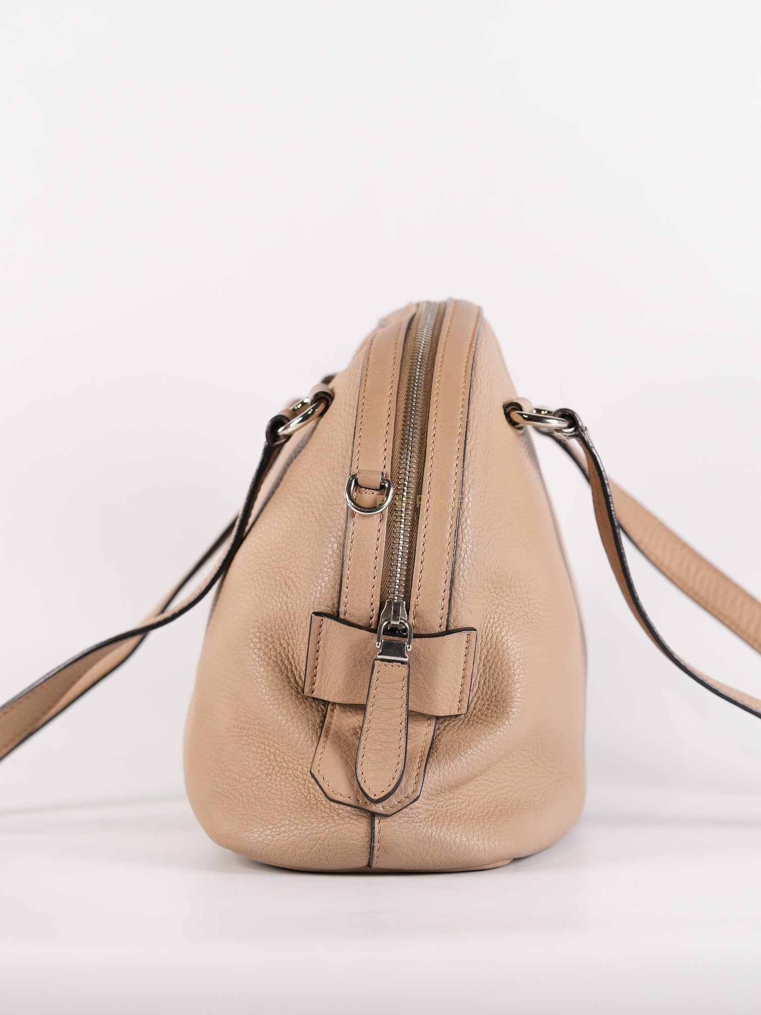 Vitello Daino Shoulder Bag in Dark Beige Leather | Purse Maison Luxury Bags Shop