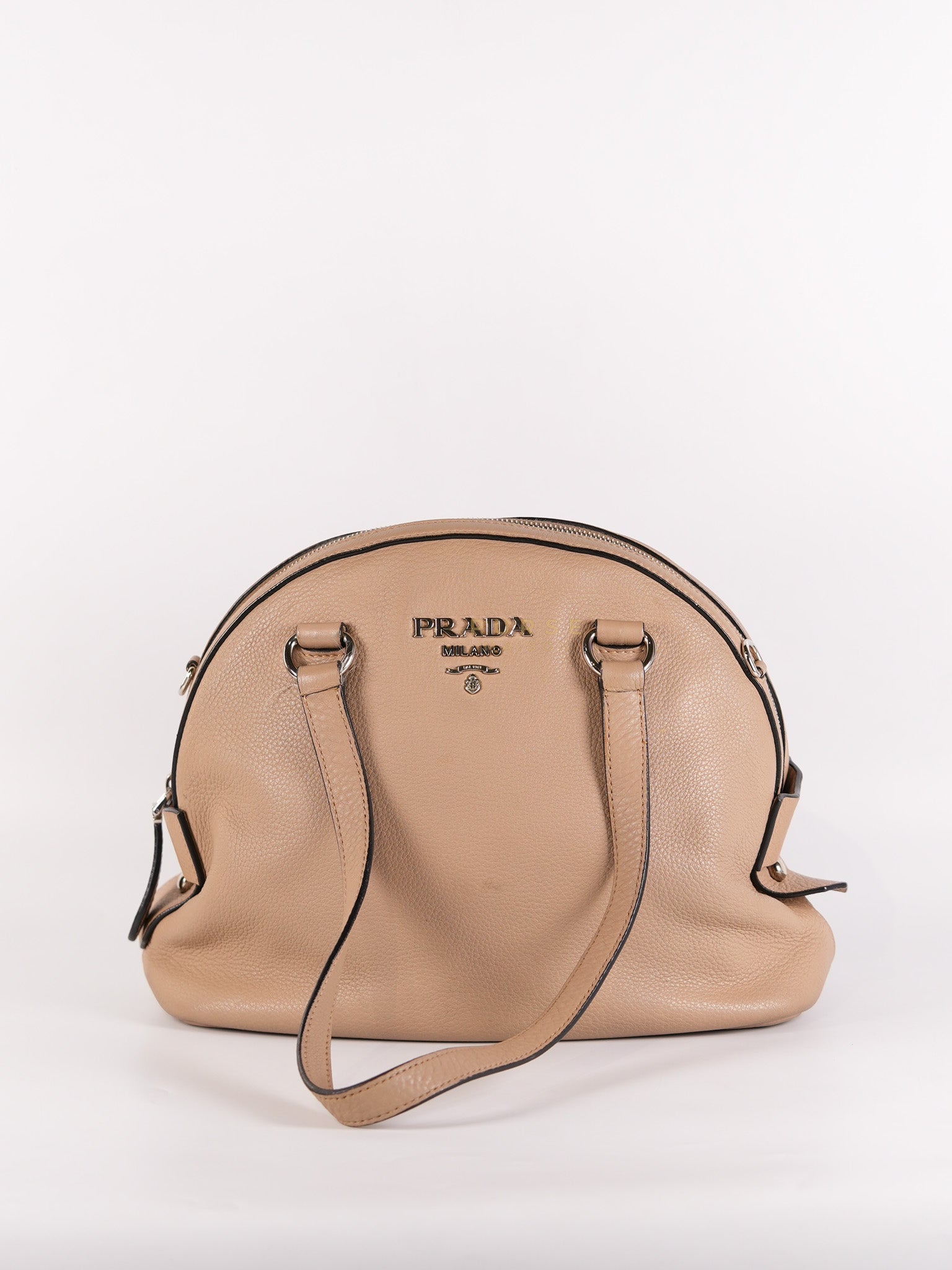 Vitello Daino Shoulder Bag in Dark Beige Leather | Purse Maison Luxury Bags Shop