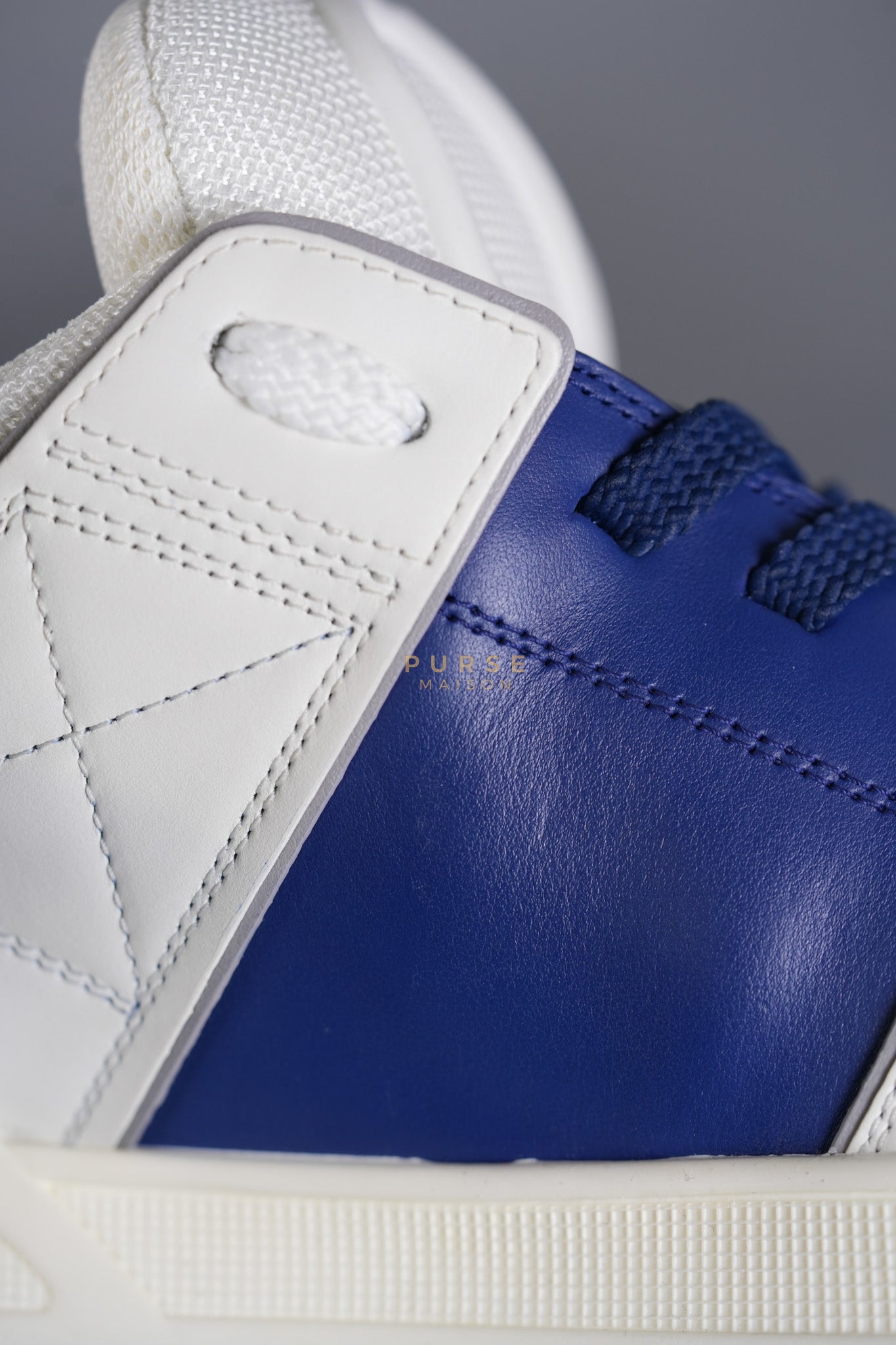 VLogo Signature Mid-Top Sneakers Size 44 EU(28.5cm) | Purse Maison Luxury Bags Shop