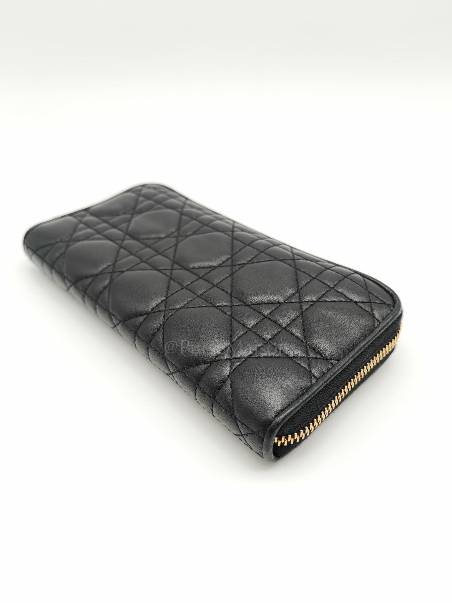 Voyaguer in Black Cannage Lambskin Leather Long Zip Wallet | Purse Maison Luxury Bags Shop