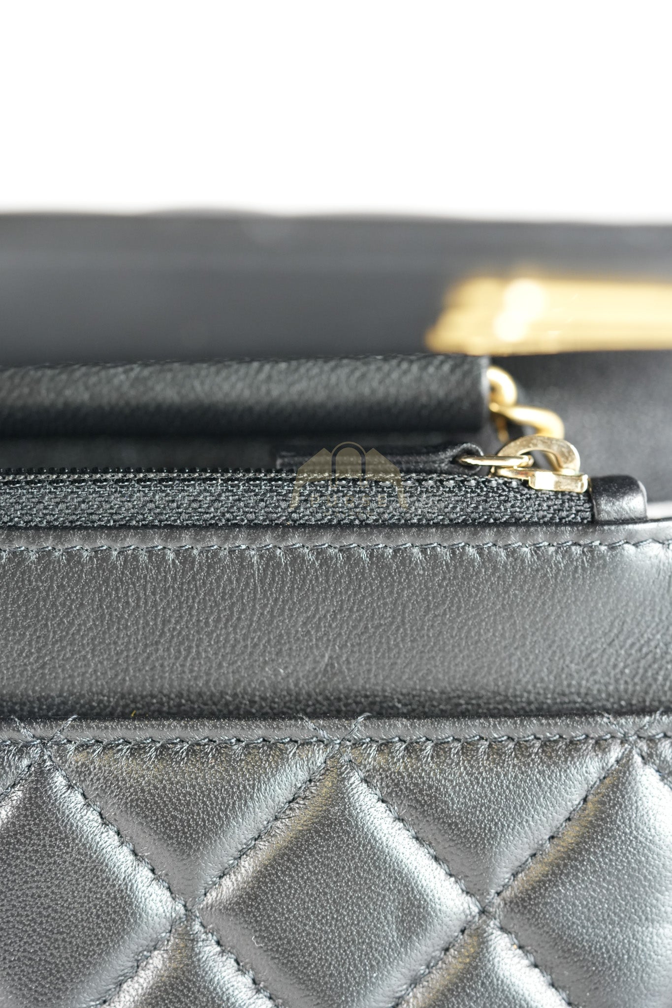Wallet On Chain Coco Clips (WOC) Quilted Lambskin Leather and Mixed Hardware (Microchip) | Purse Maison Luxury Bags Shop