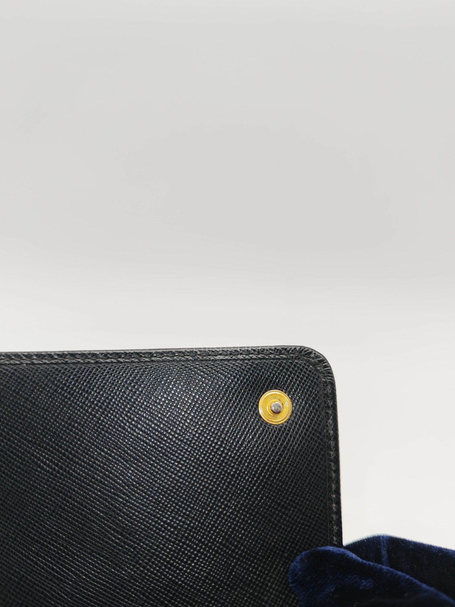 Wallet On Chain in Black Saffiano Leather & Gold Hardware | Purse Maison Luxury Bags Shop