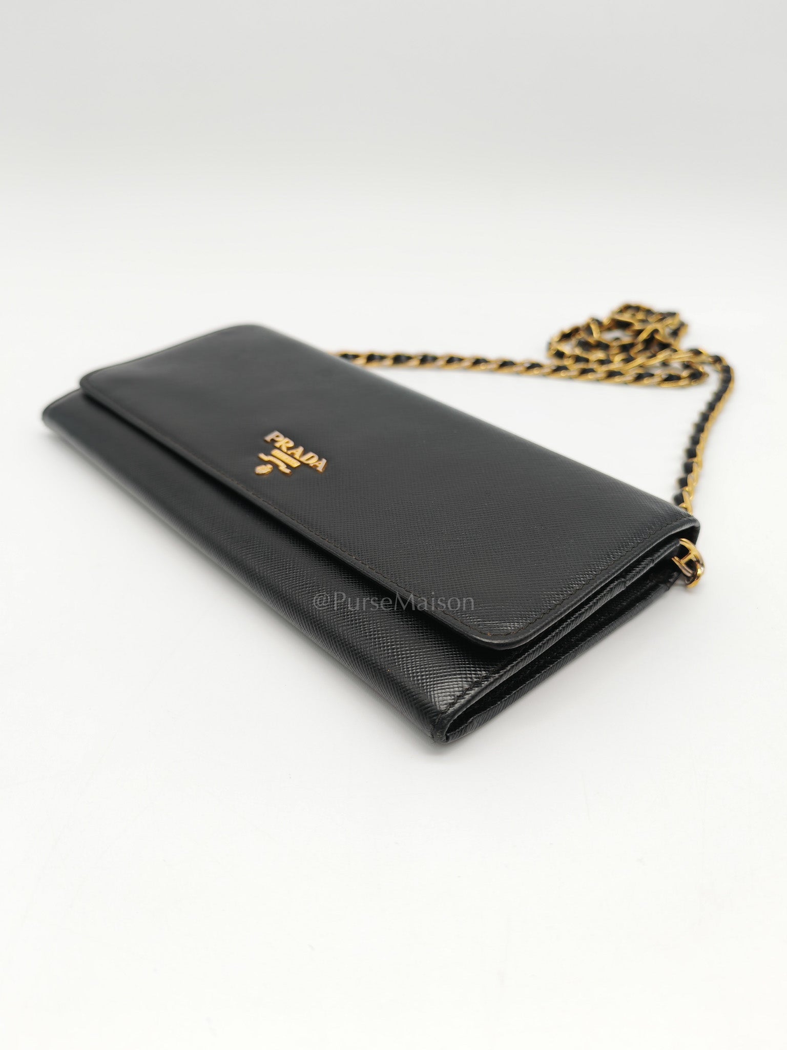 Wallet On Chain in Black Saffiano Leather & Gold Hardware | Purse Maison Luxury Bags Shop