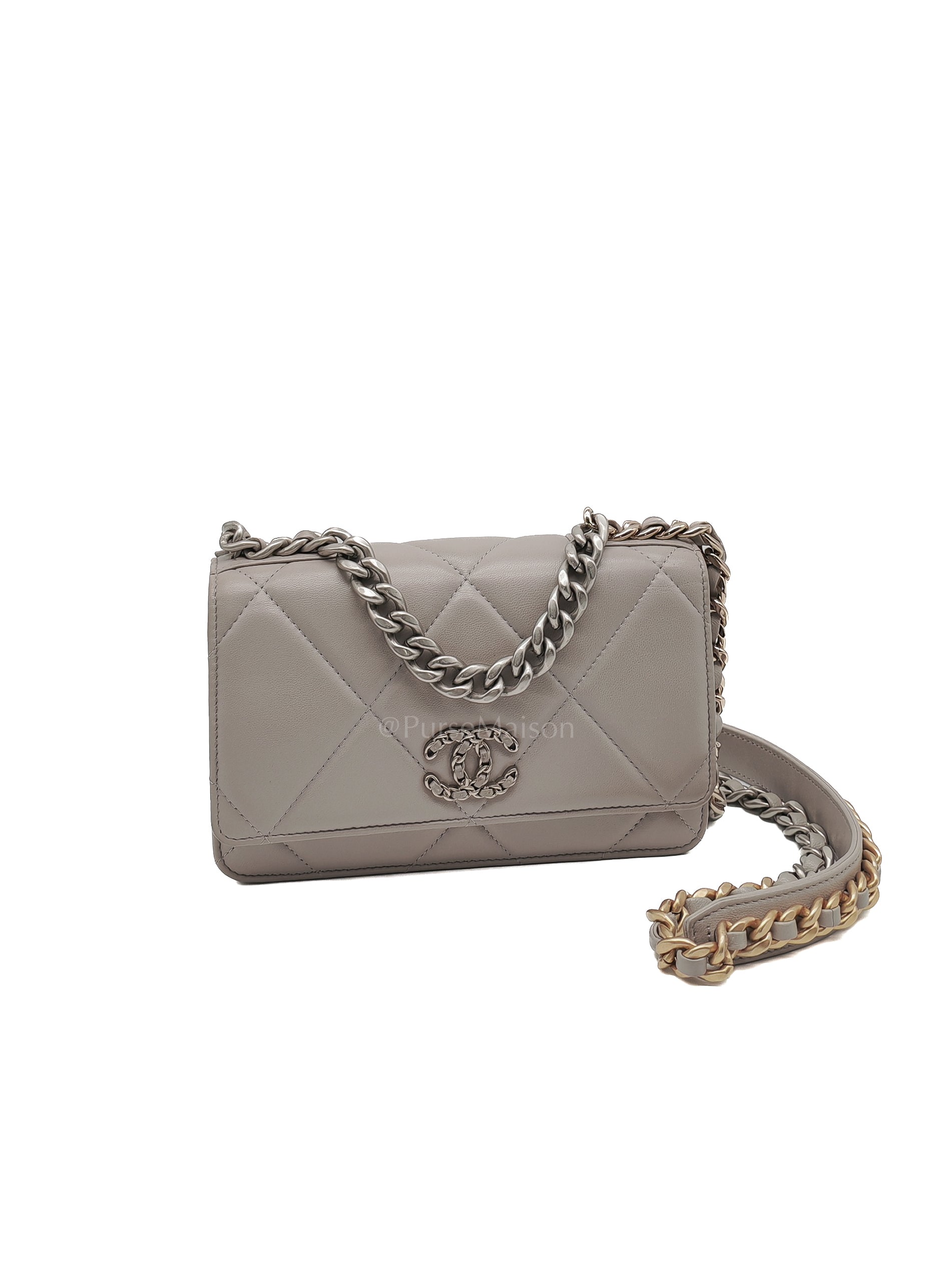 Wallet on Chain in Gray Lambskin Leather & Mixed Hardware Microchip | Purse Maison Luxury Bags Shop