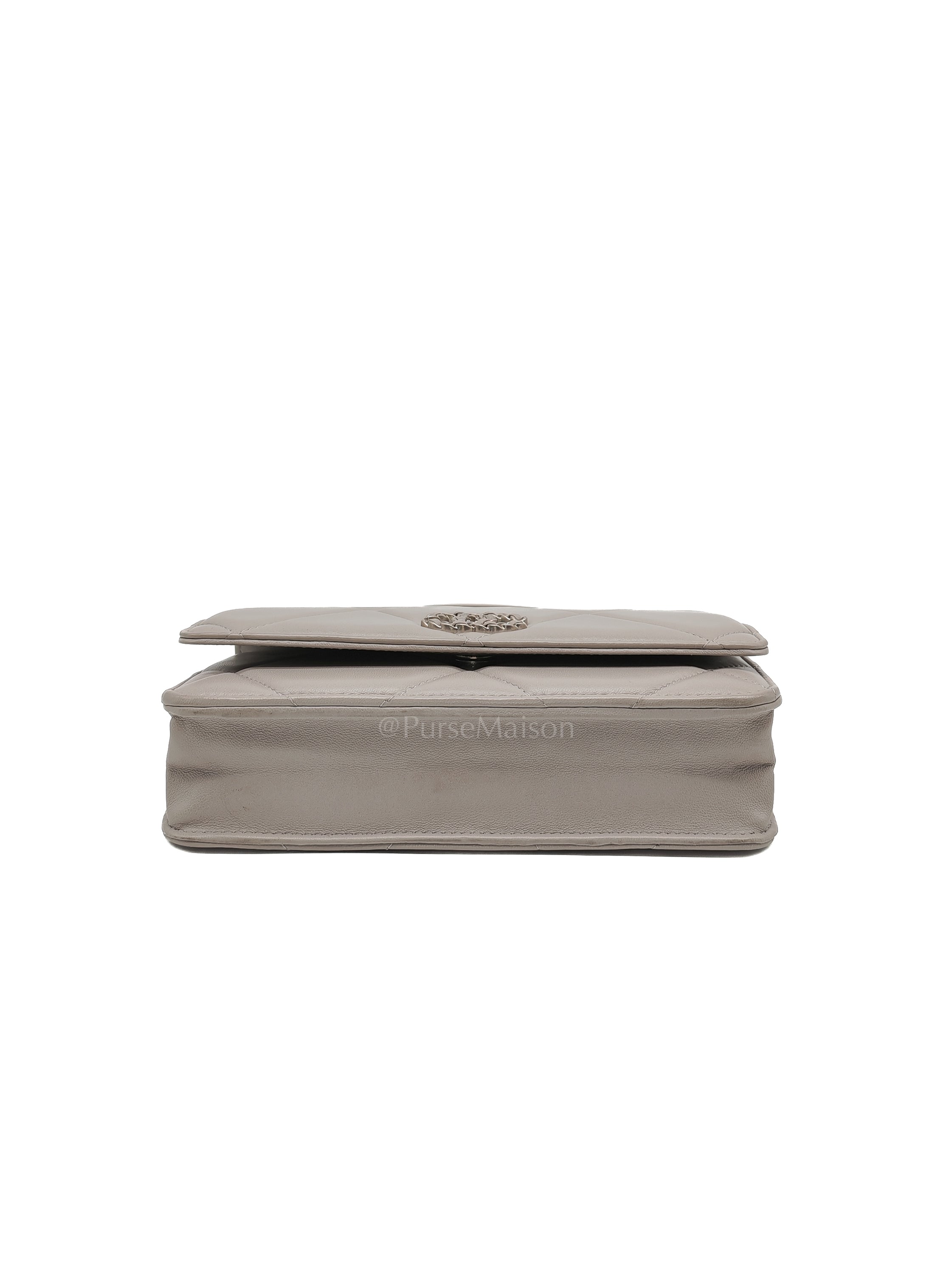 Wallet on Chain in Gray Lambskin Leather & Mixed Hardware Microchip | Purse Maison Luxury Bags Shop
