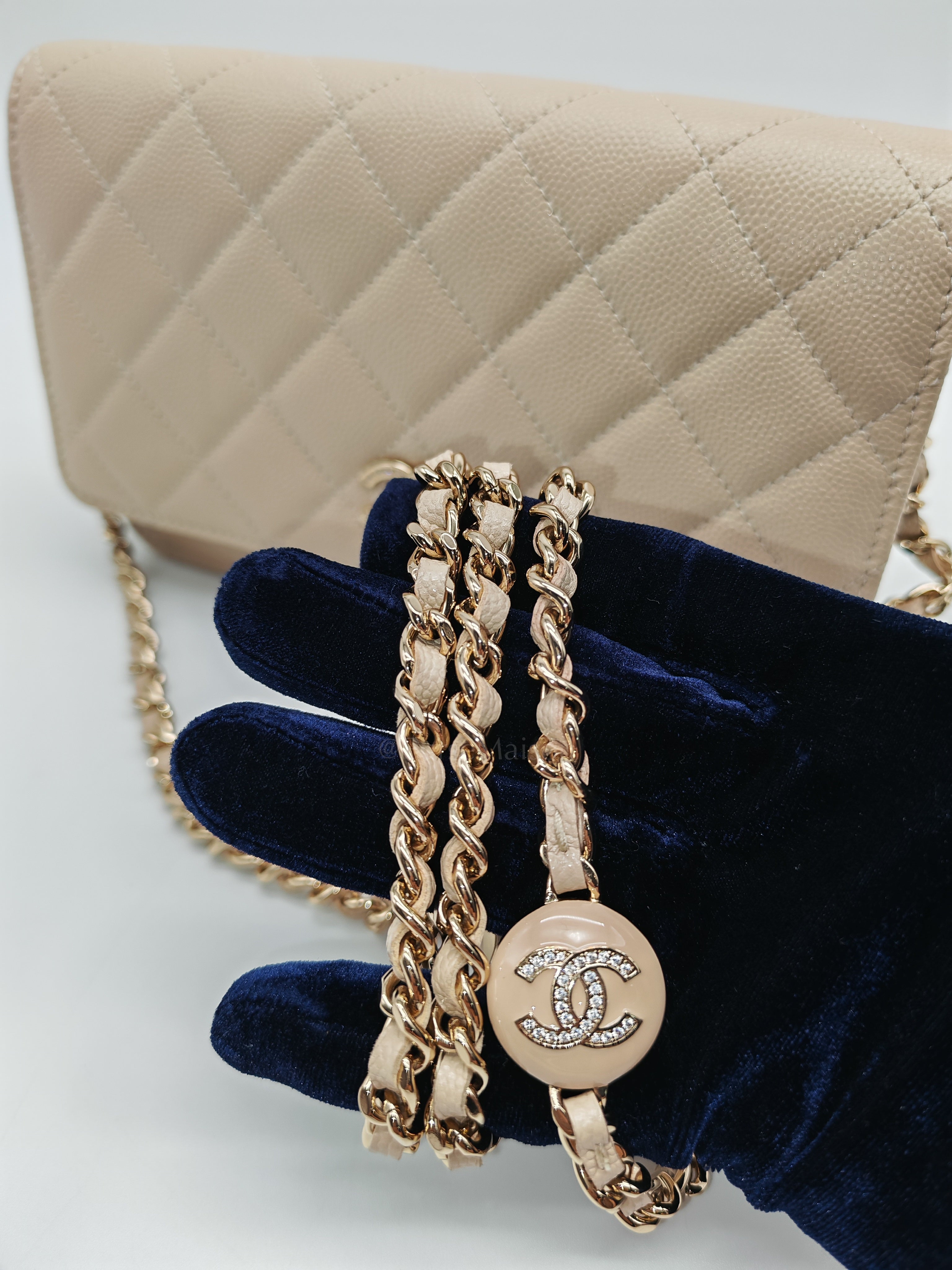 Wallet on Chain in Light Beige Quilted Caviar Leather & Light Gold Hardware Microchip | Purse Maison Luxury Bags Shop