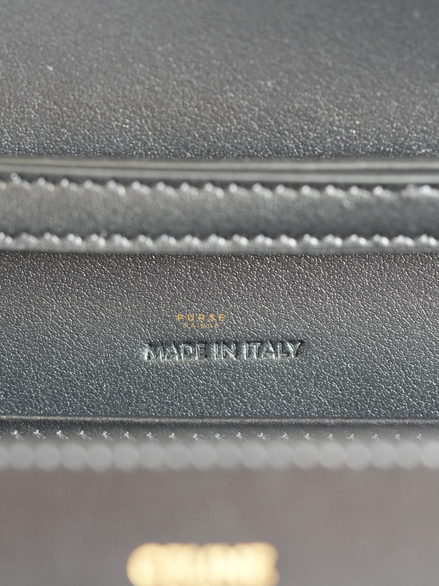 Wallet On Chain Margo Black in Smooth Leather | Purse Maison Luxury Bags Shop