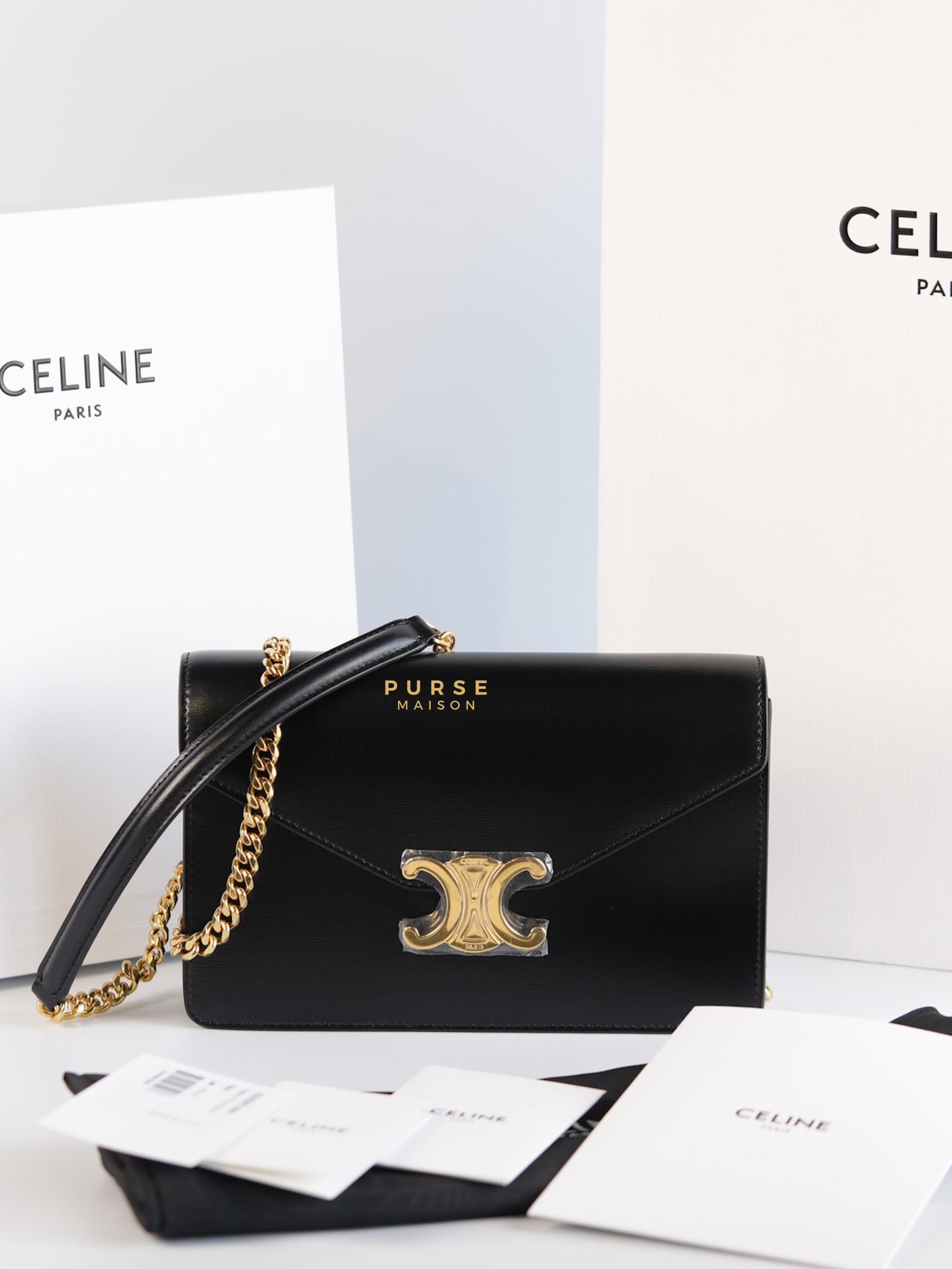 Wallet On Chain Margo Black in Smooth Leather | Purse Maison Luxury Bags Shop