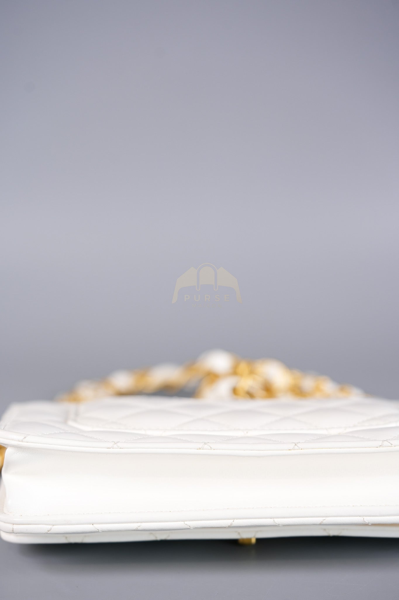 Wallet On Chain (WOC) Double Chain in White Lambskin Leather and Aged Gold Hardware (Microchip) | Purse Maison Luxury Bags Shop