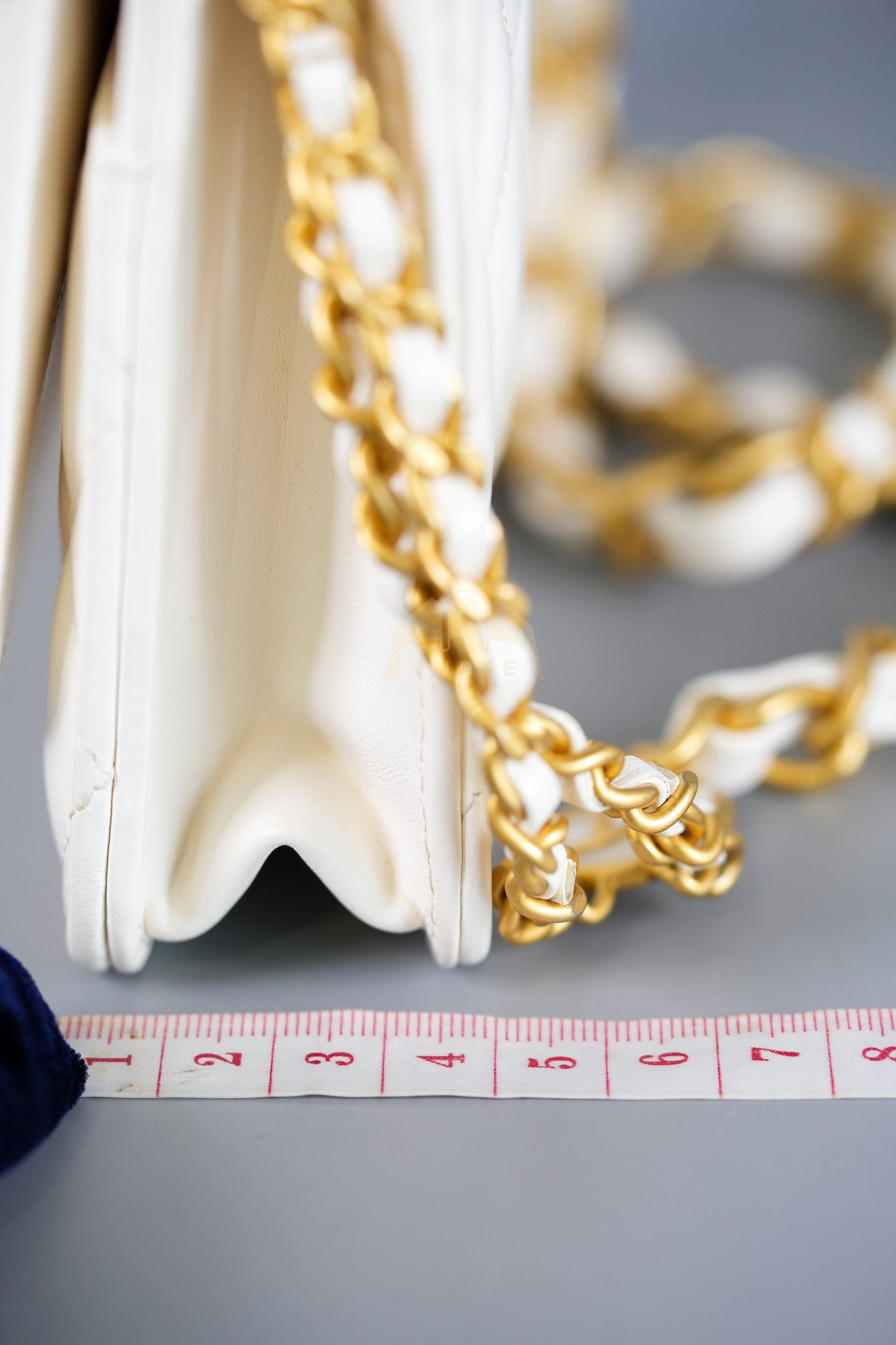 Wallet On Chain (WOC) Double Chain in White Lambskin Leather and Aged Gold Hardware (Microchip) | Purse Maison Luxury Bags Shop