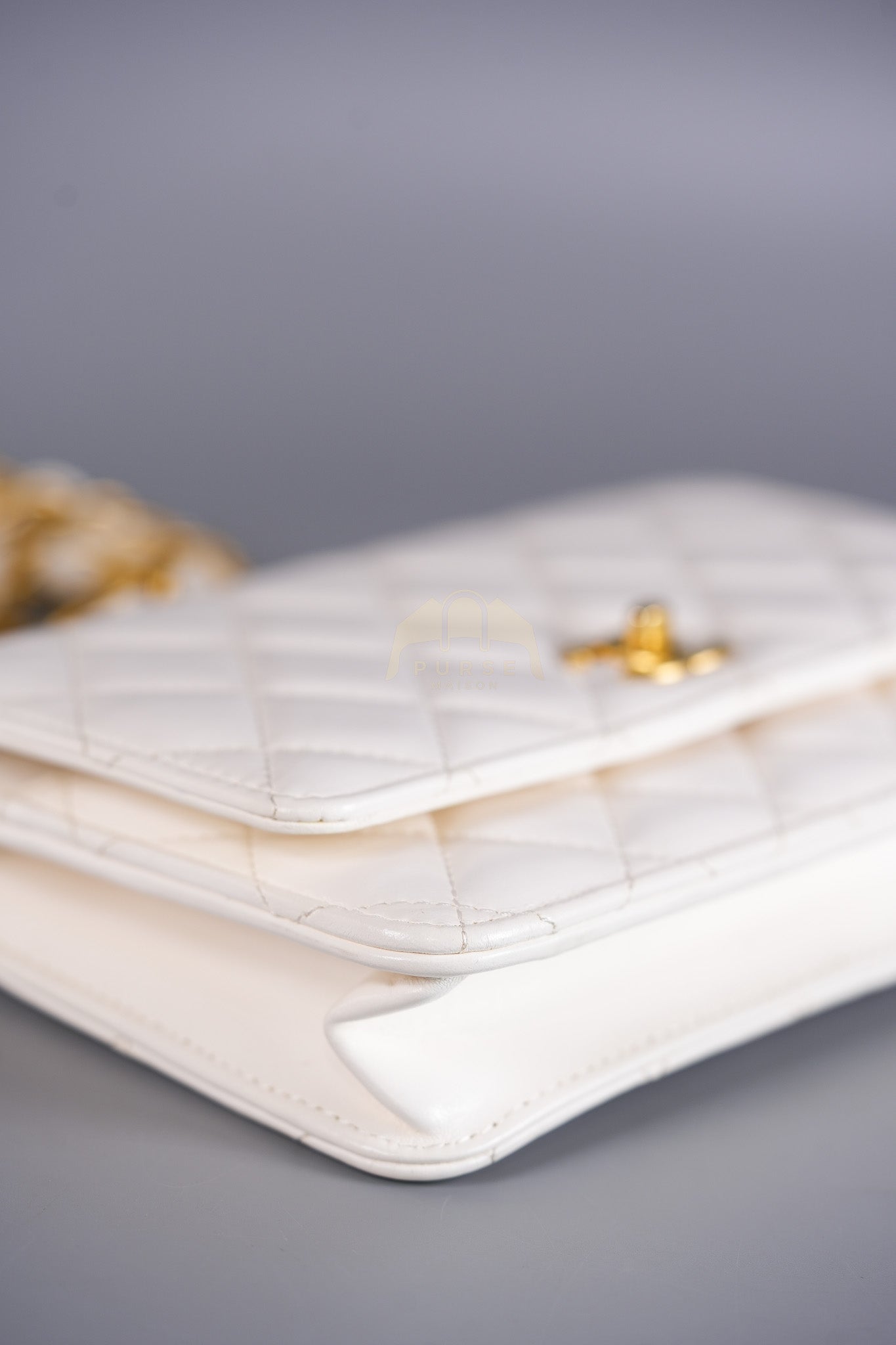 Wallet On Chain (WOC) Double Chain in White Lambskin Leather and Aged Gold Hardware (Microchip) | Purse Maison Luxury Bags Shop