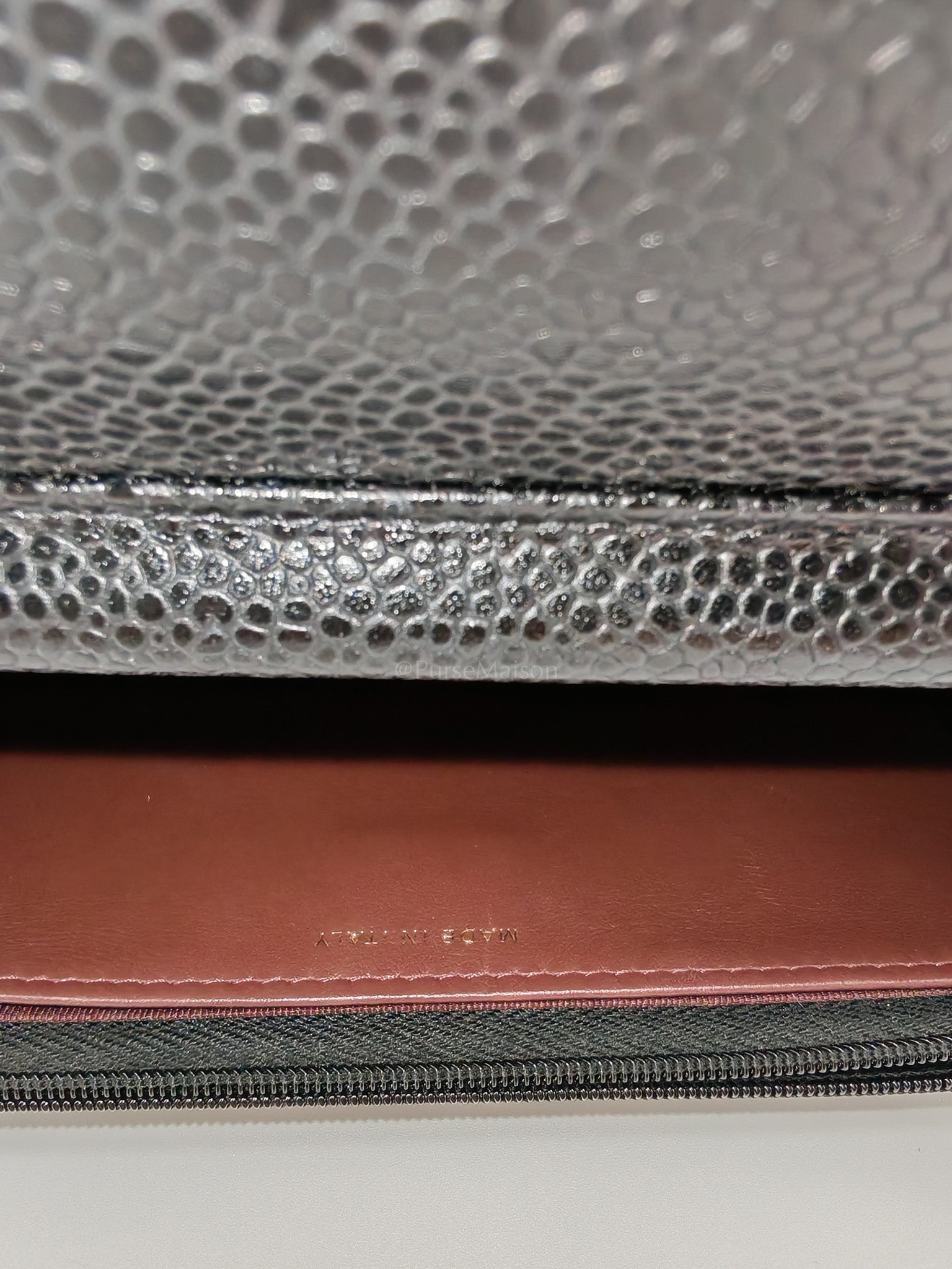 Wallet On Chain (WOC) in Black Caviar Leather and Gold Hardware (Microchip) | Purse Maison Luxury Bags Shop